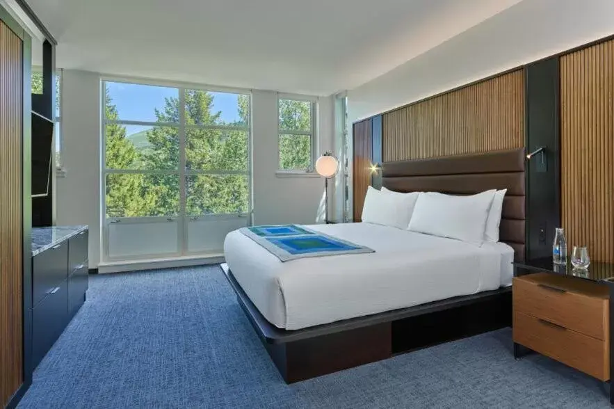 Bed in Aspen Meadows Resort