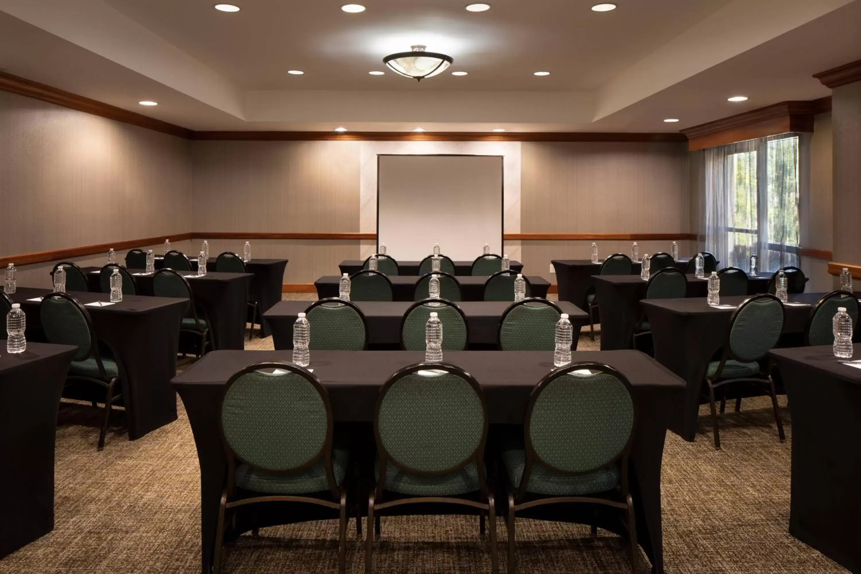 Meeting/conference room in SpringHill Suites by Marriott Tampa Westshore