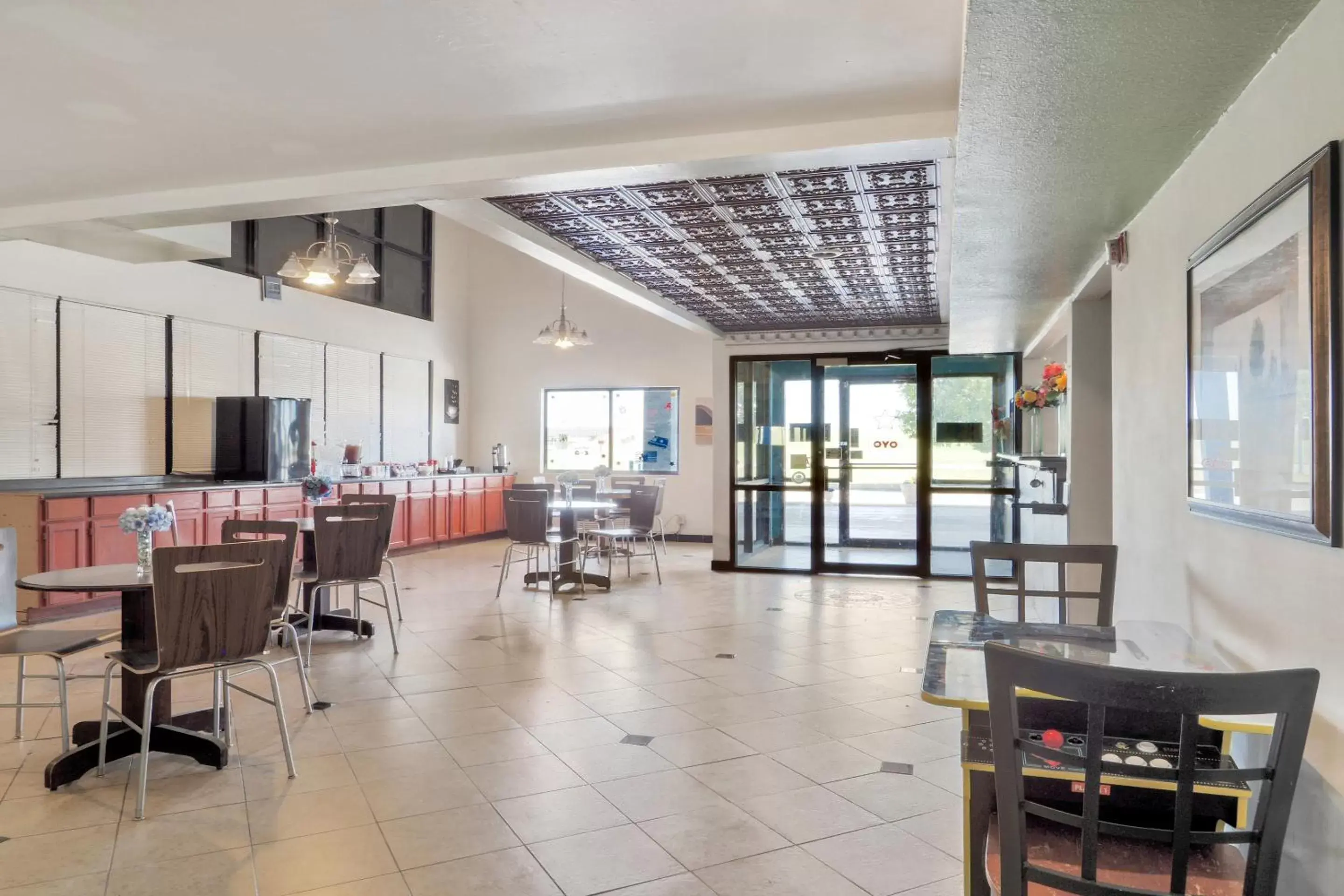 Dining area, Restaurant/Places to Eat in Lonestar Inn & Suites, Erick OK Hwy 40 BY OYO