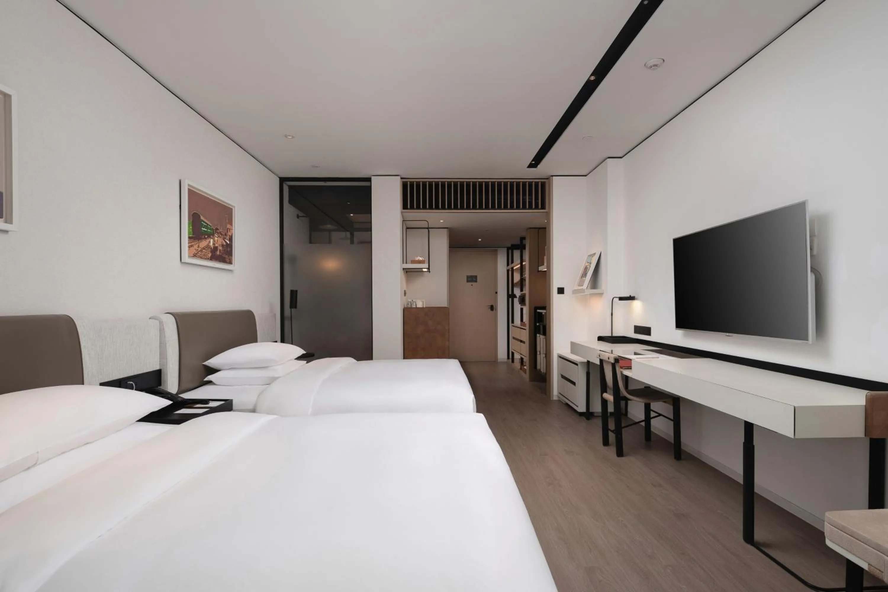 Photo of the whole room, Bed in THE MUMIAN HOTEL Shenzhen luohu
