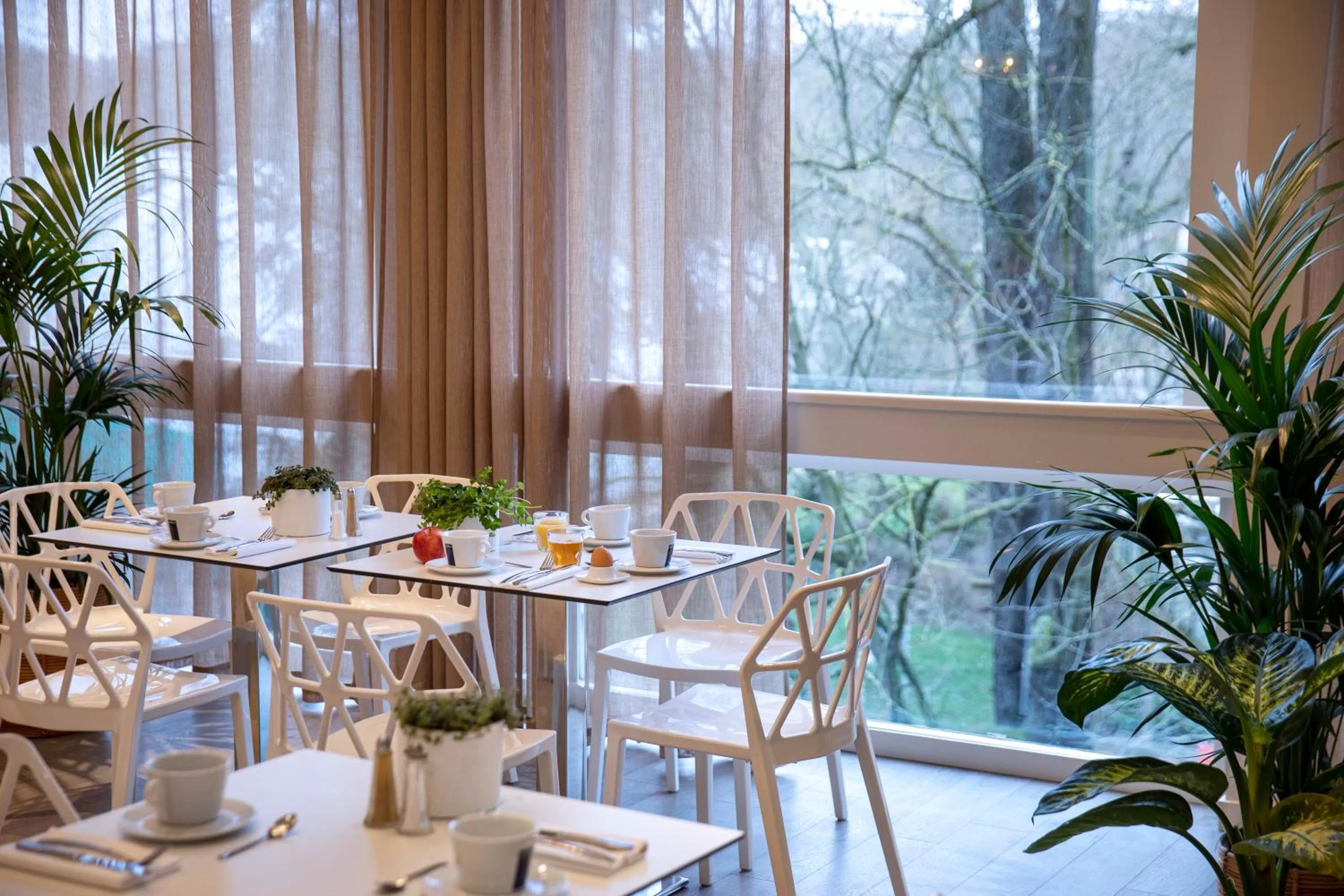 Breakfast in Hôtel du Port