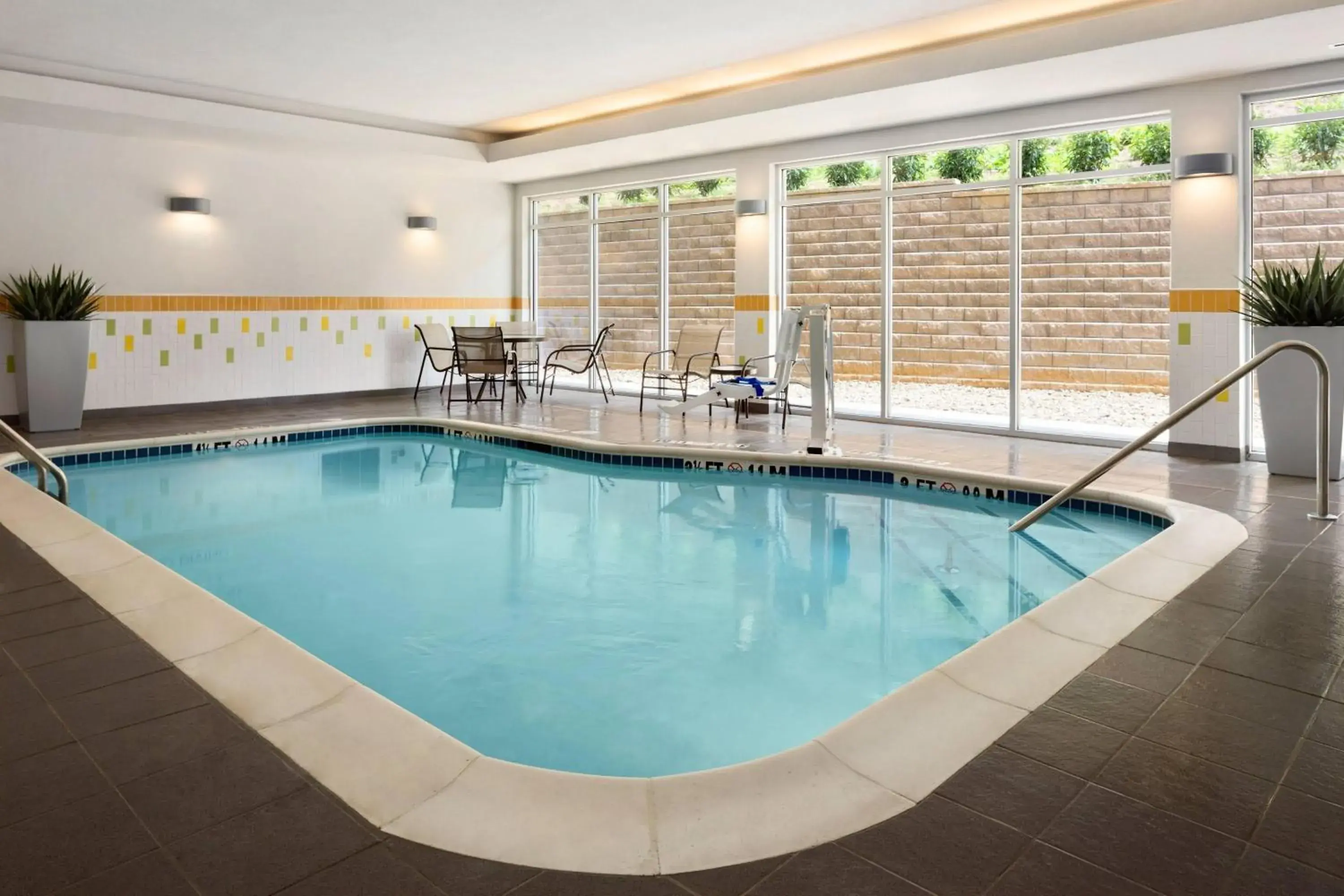 Swimming Pool in Fairfield Inn & Suites by Marriott Bristol