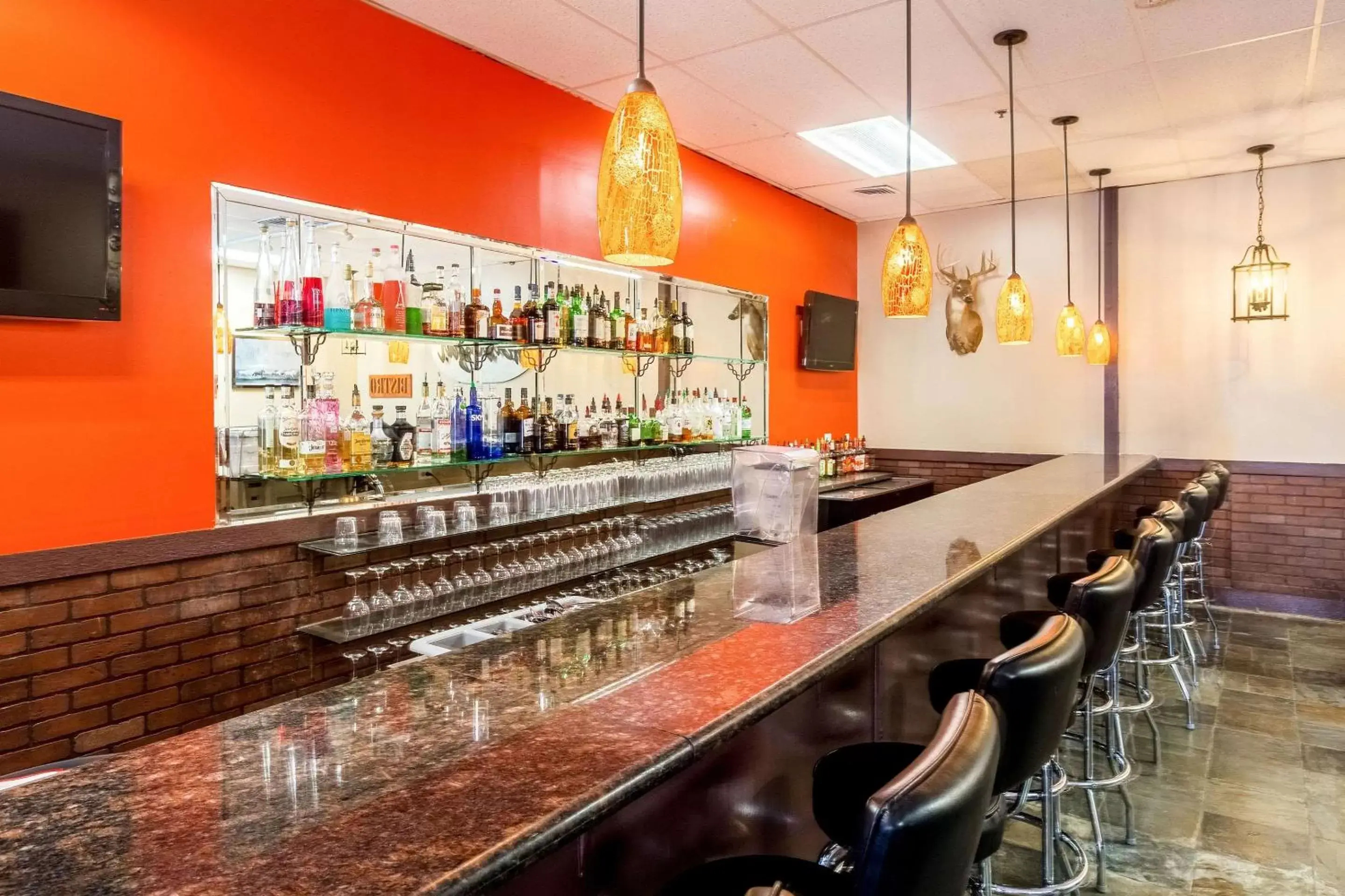 Lounge or bar, Lounge/Bar in Clarion Inn near McAllen Airport