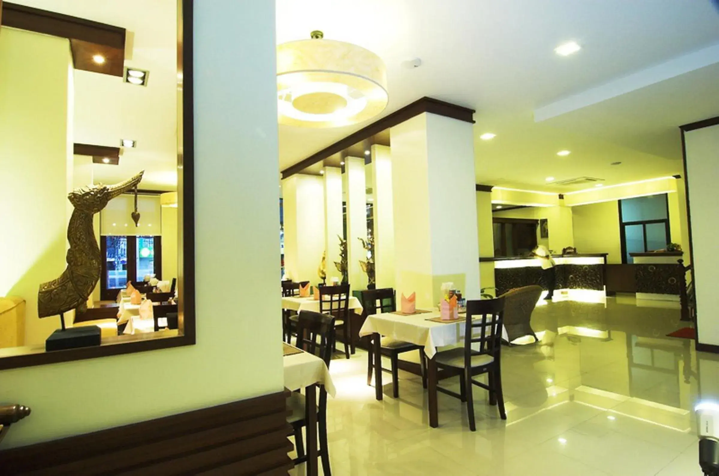 Restaurant/places to eat in PS Hotel Phuket Patong - SHA Plus Restaurant/places to eat in PS Hotel Phuket Patong - SHA Plus