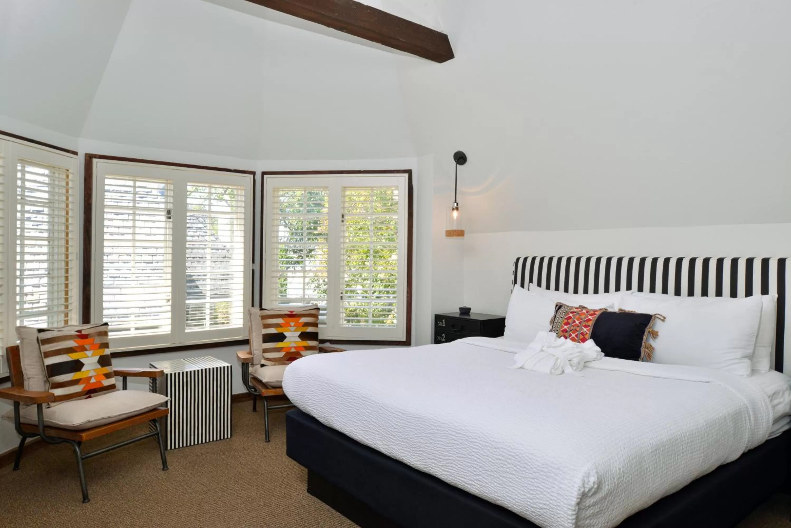 Bed in Wine Valley Inn