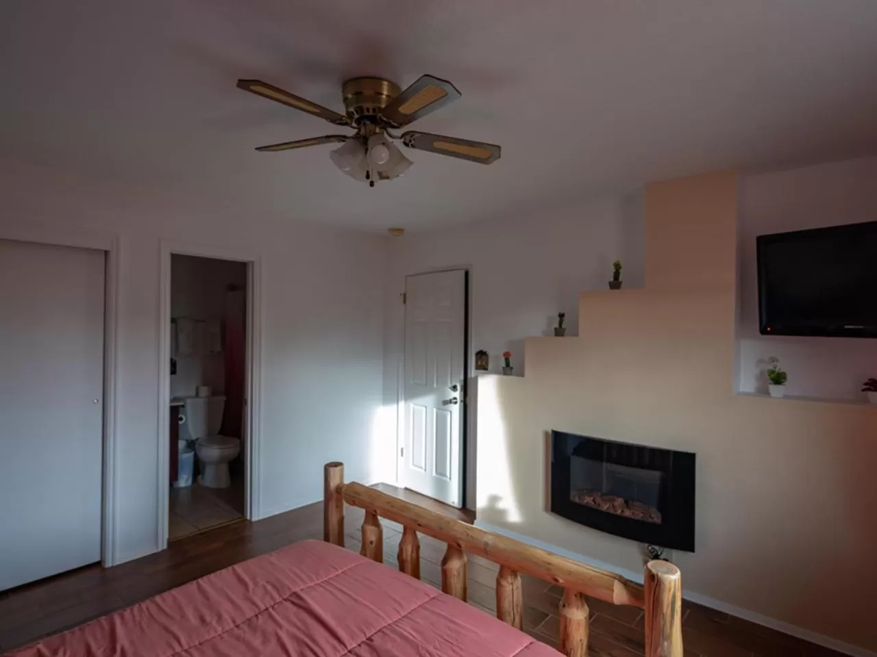 Bed in Bryce Trails Bed and Breakfast