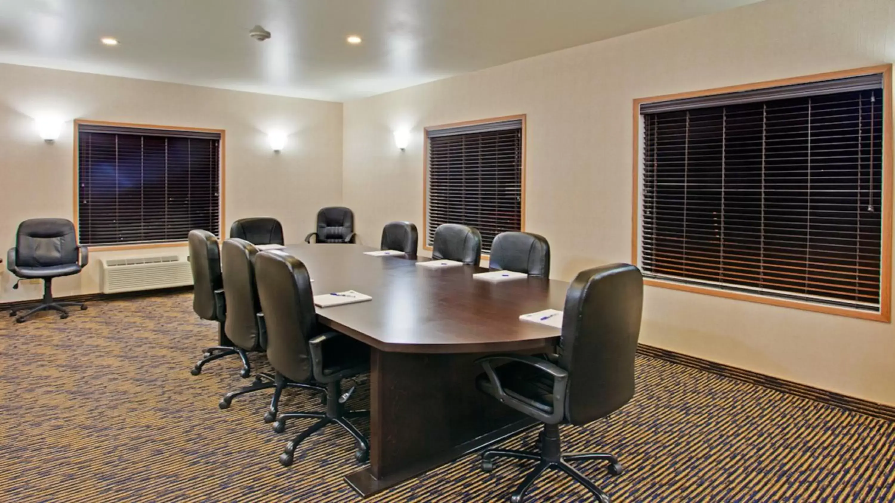 Meeting/conference room in Holiday Inn Express Hotel & Suites Swift Current, an IHG Hotel