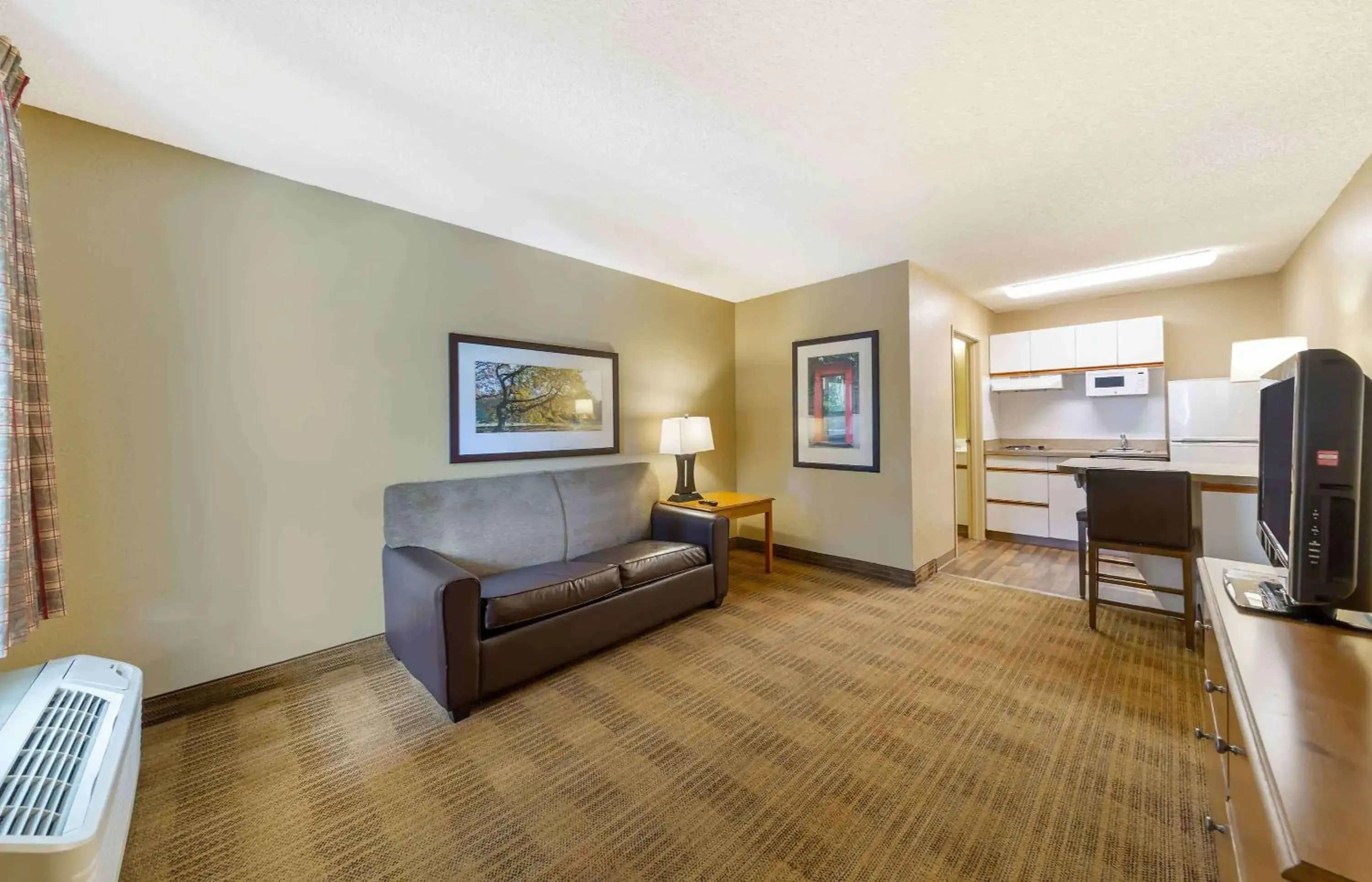 Bedroom, Seating Area in Extended Stay America Suites - Portland - Tigard