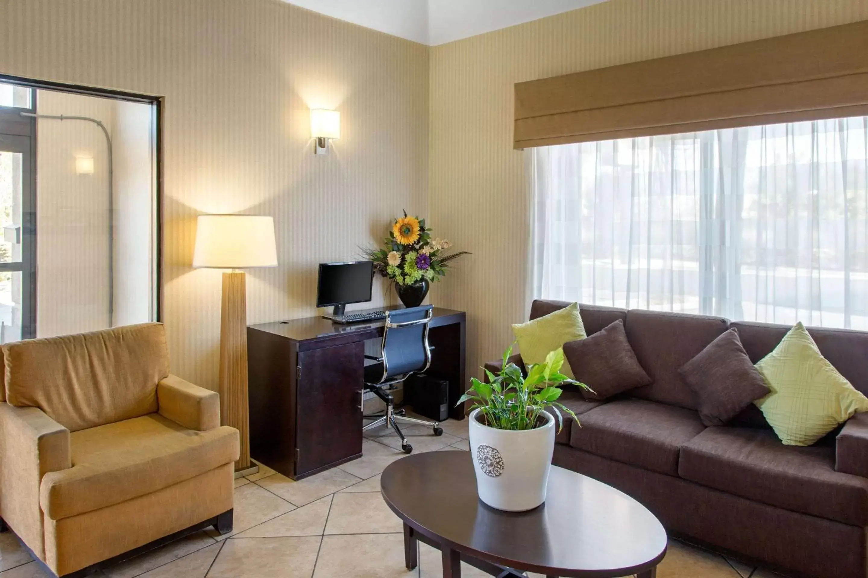 Lobby or reception in Sleep Inn & Suites Bakersfield North Lobby or reception in Sleep Inn & Suites Bakersfield North