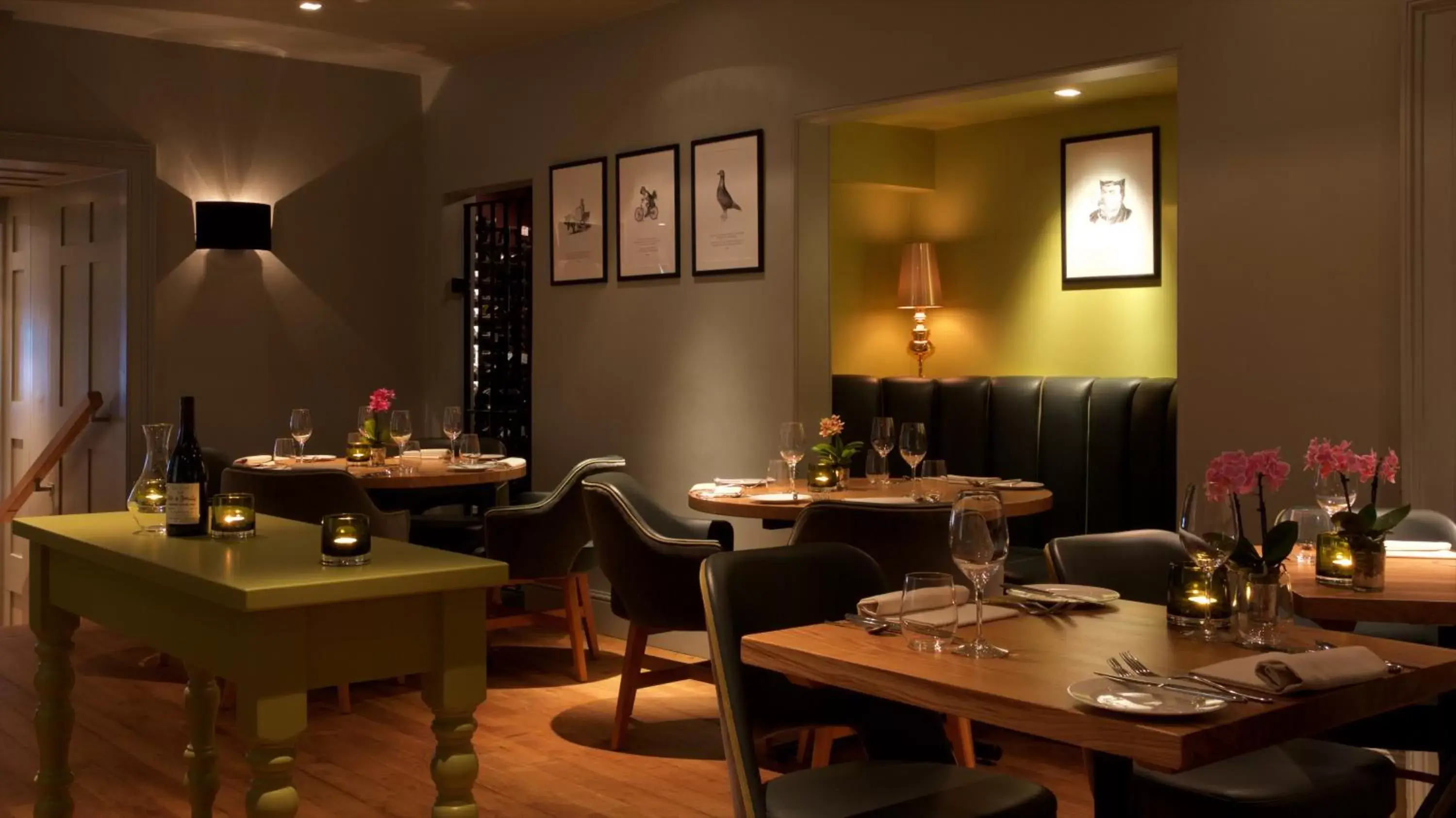 Lounge or bar, Restaurant/Places to Eat in The Queensberry Hotel