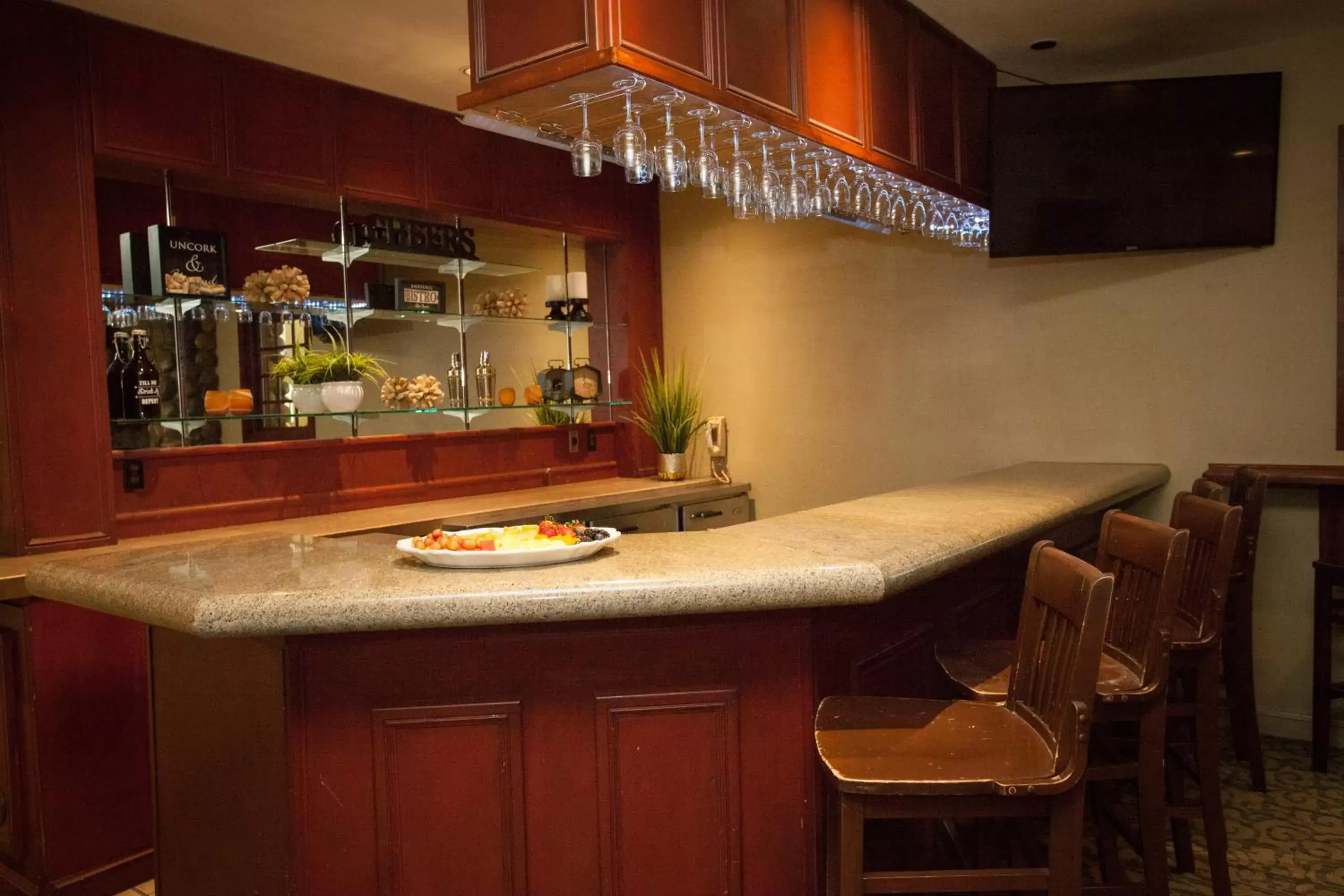 Lounge or bar, Lounge/Bar in Forest Suites Resort at the Heavenly Village