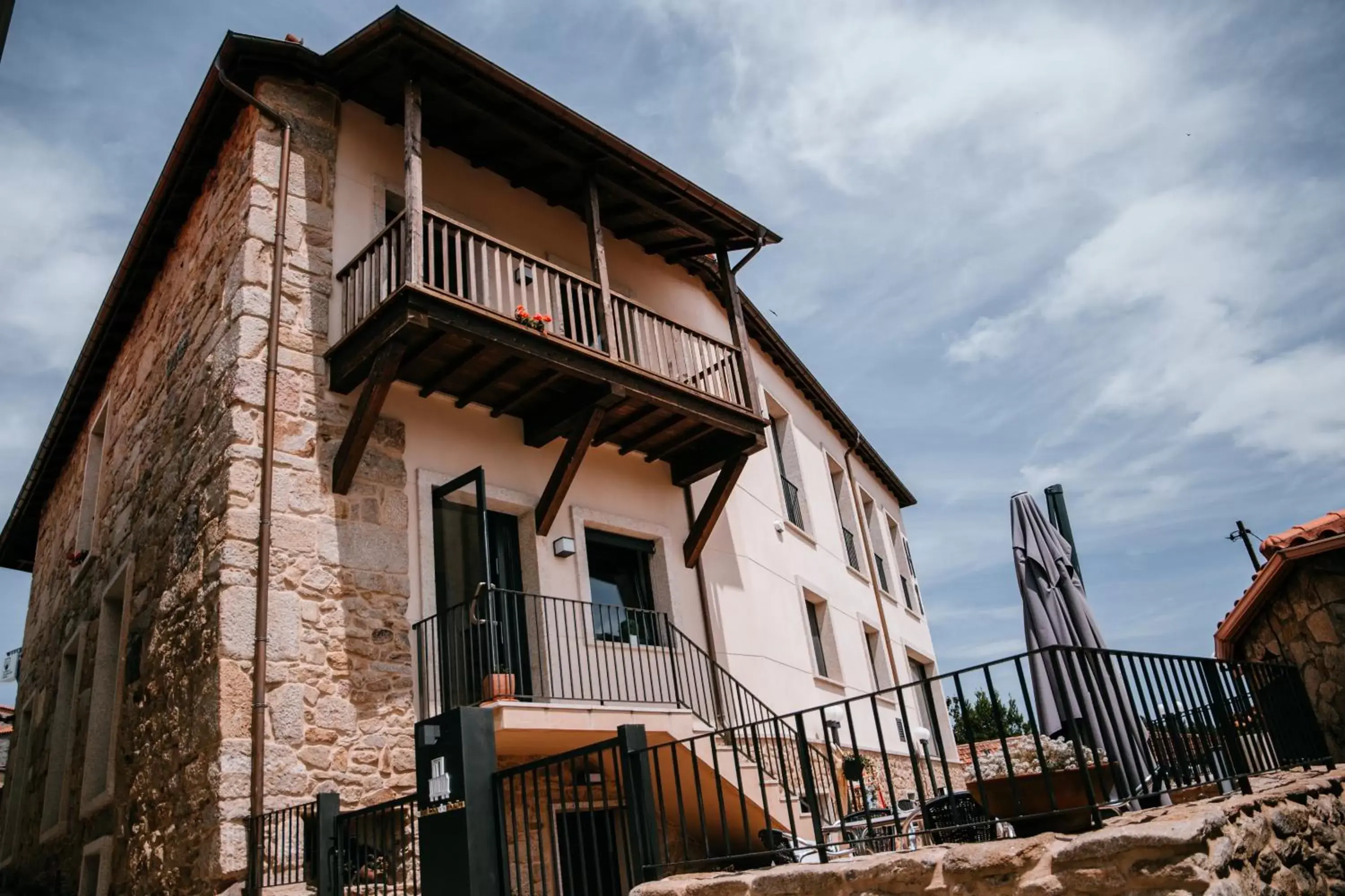 Property Building in O balcón da ribeira