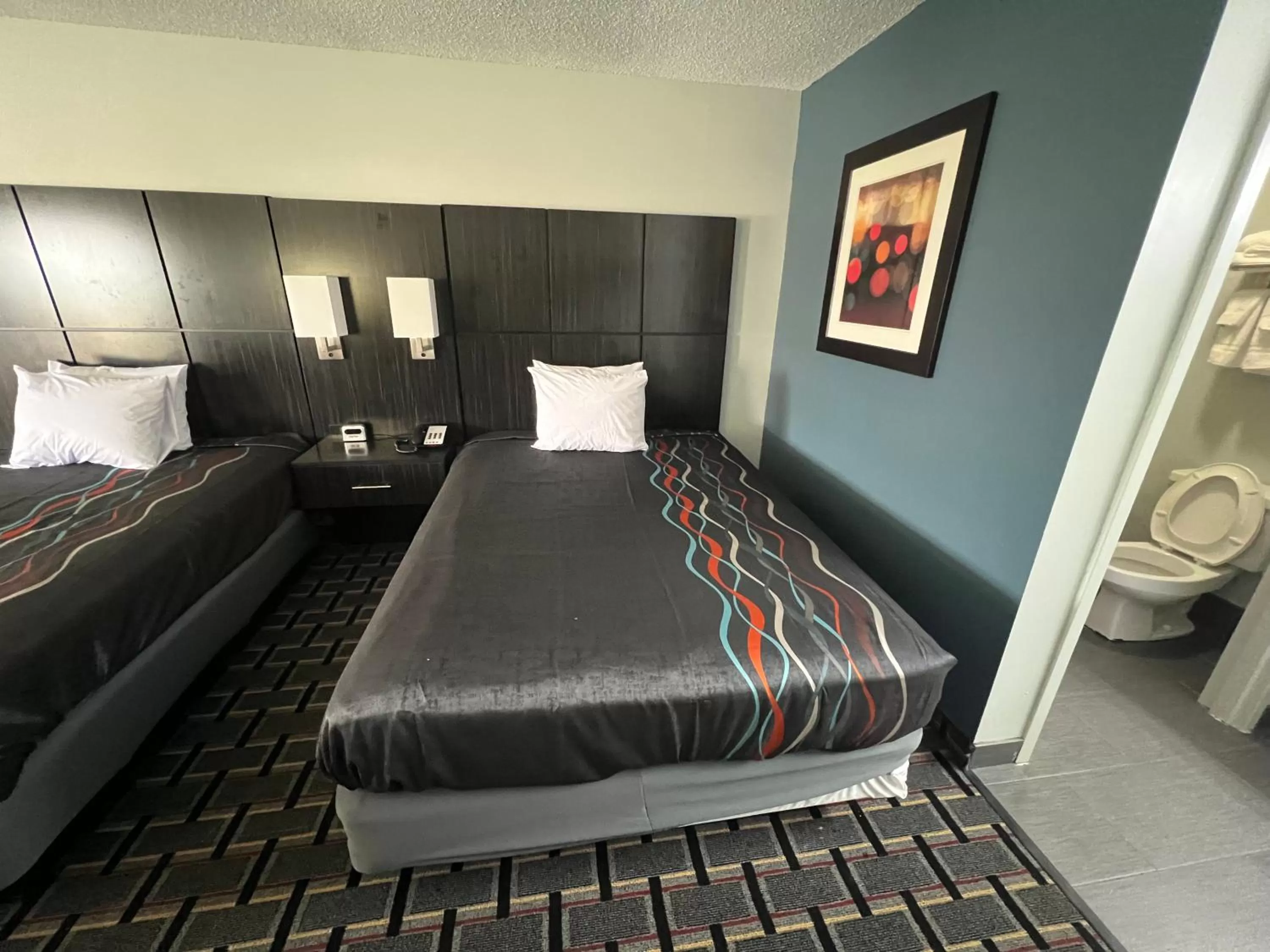 Bed in Executive Inn