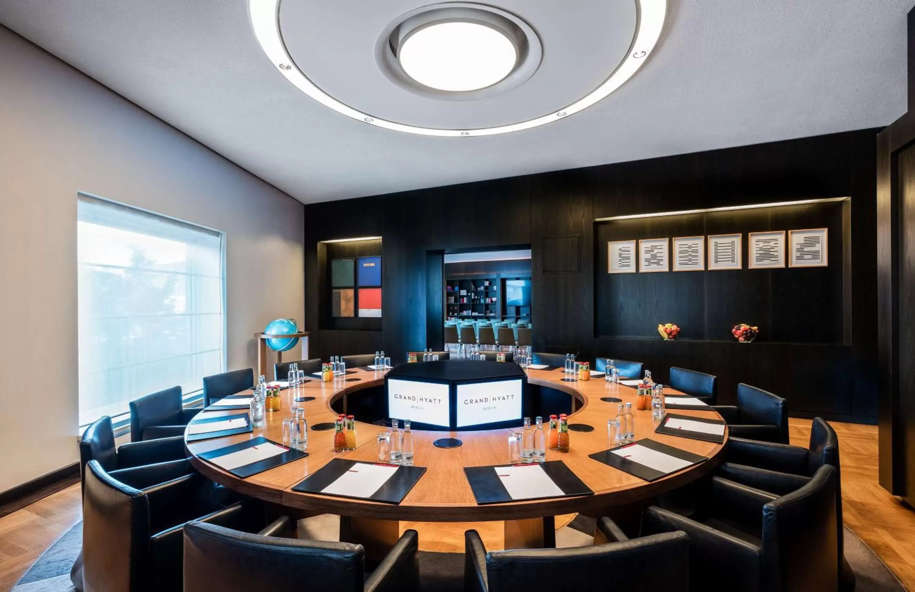 Meeting/conference room in Grand Hyatt Berlin