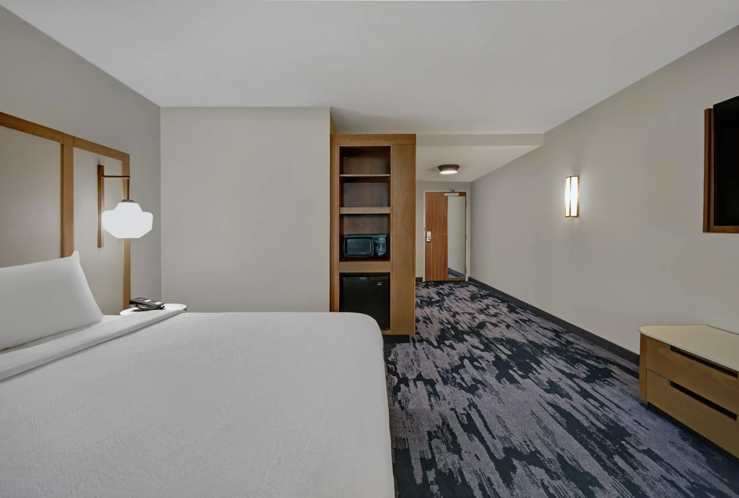 Bed in Fairfield by Marriott Inn & Suites Norfolk