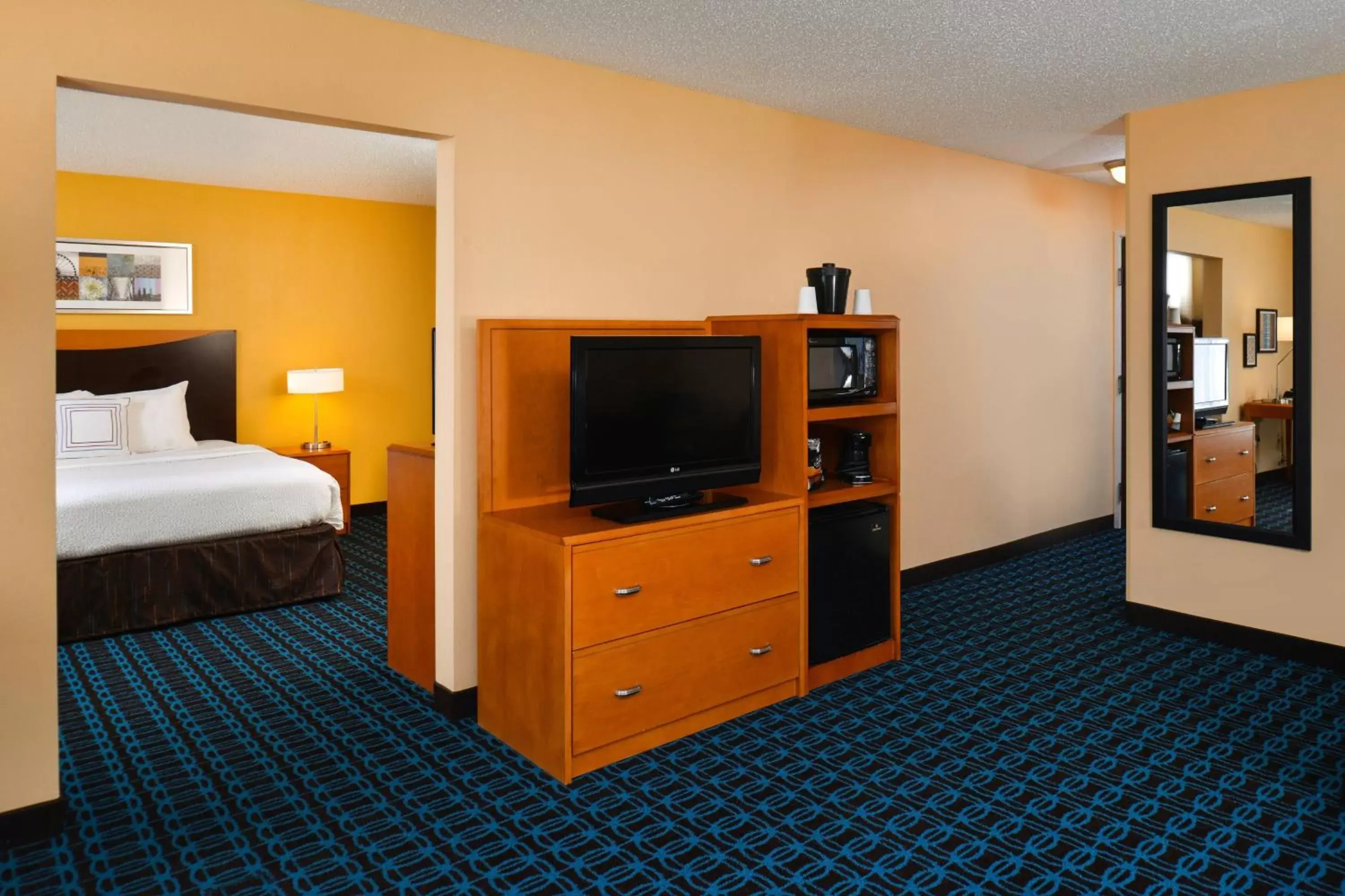 Photo of the whole room, TV/Entertainment Center in Fairfield Inn & Suites by Marriott Helena