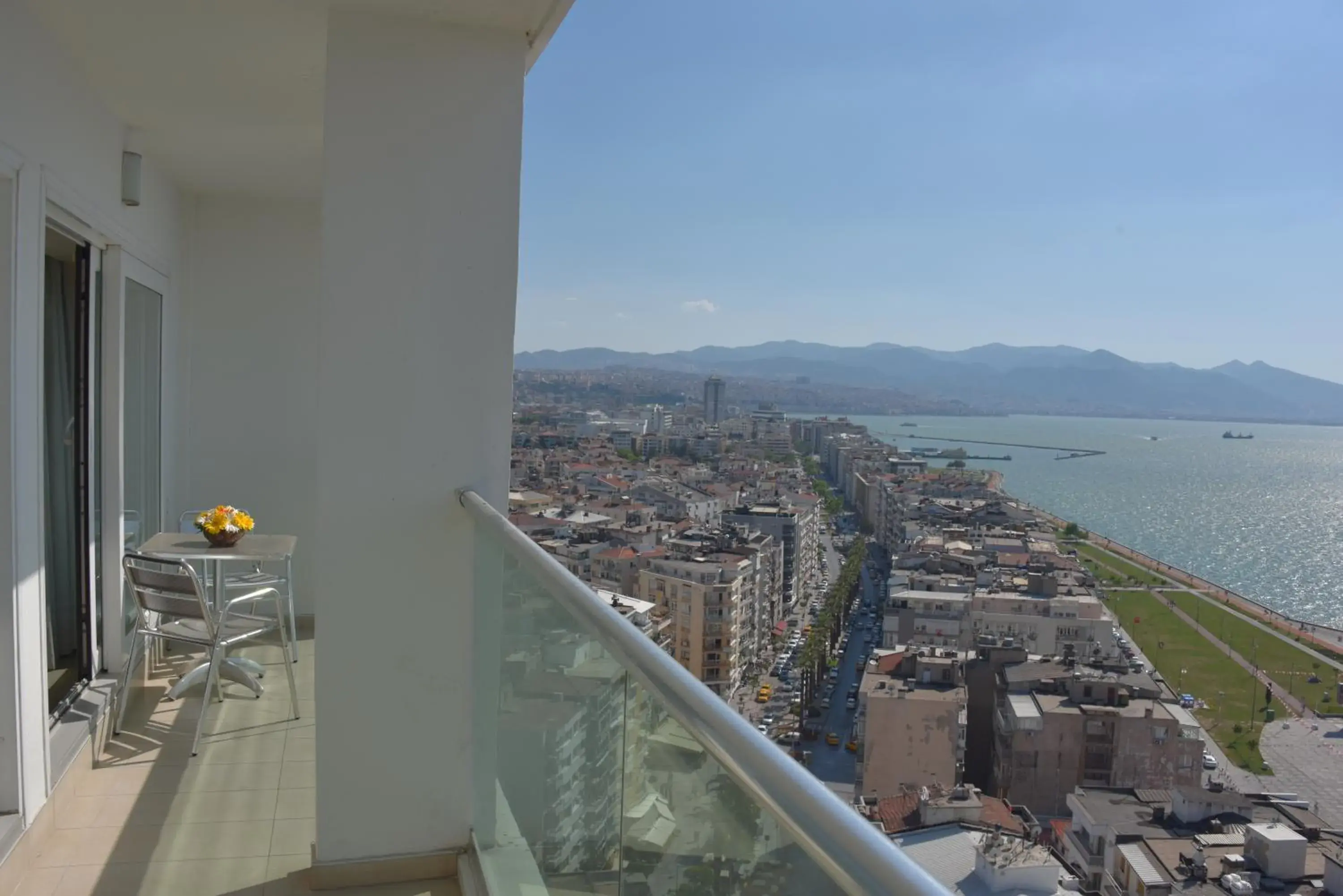 Sea view, Balcony/Terrace in Ege Palas