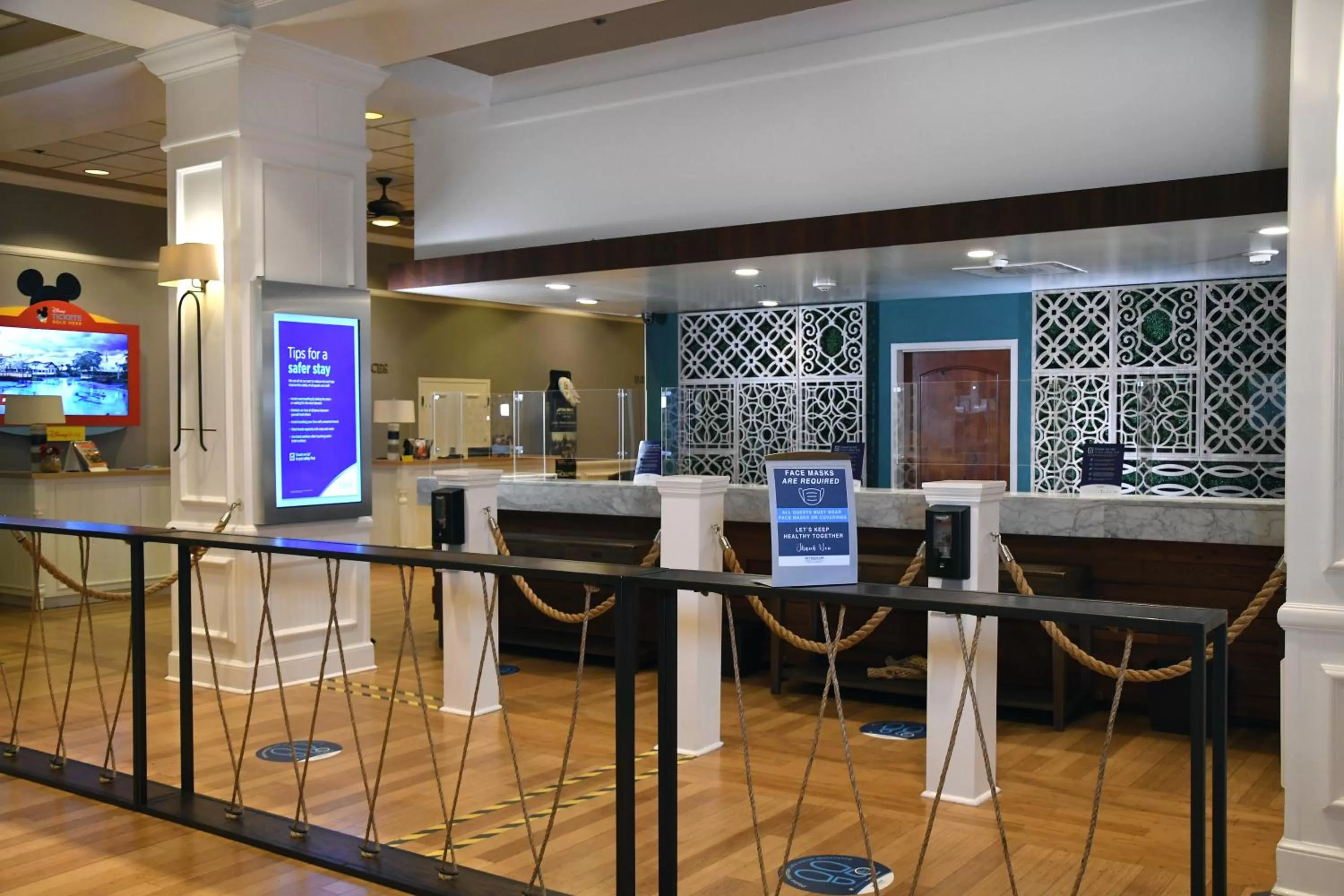 Lobby or reception in Wyndham Lake Buena Vista – Disney Springs® Area