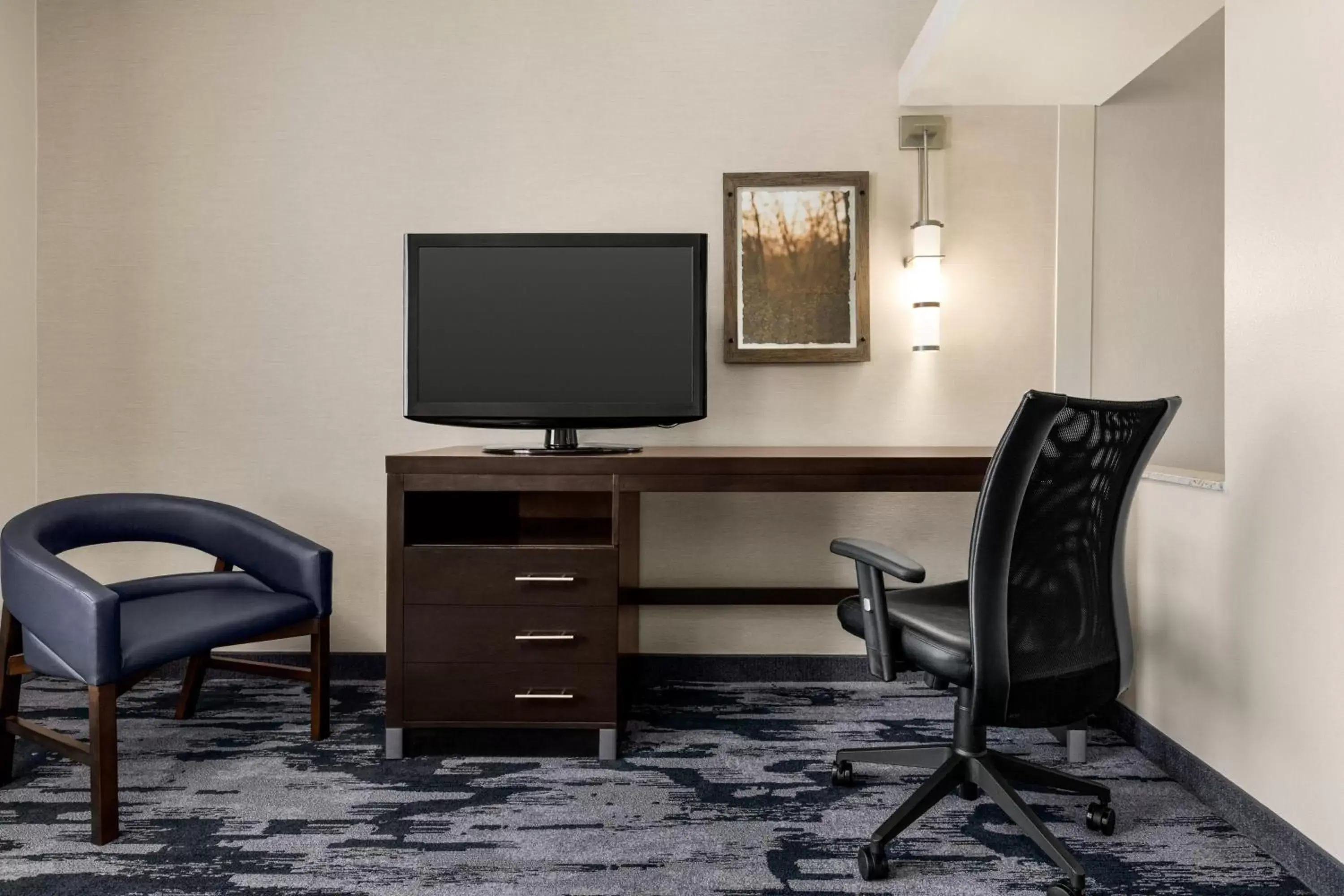 Photo of the whole room, TV/Entertainment Center in Fairfield Inn & Suites by Marriott Amarillo Airport