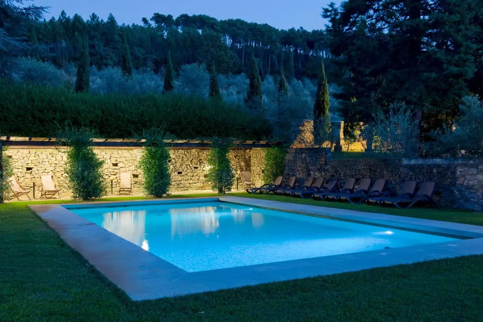 Garden, Swimming Pool in Hotel Albergo Villa Marta