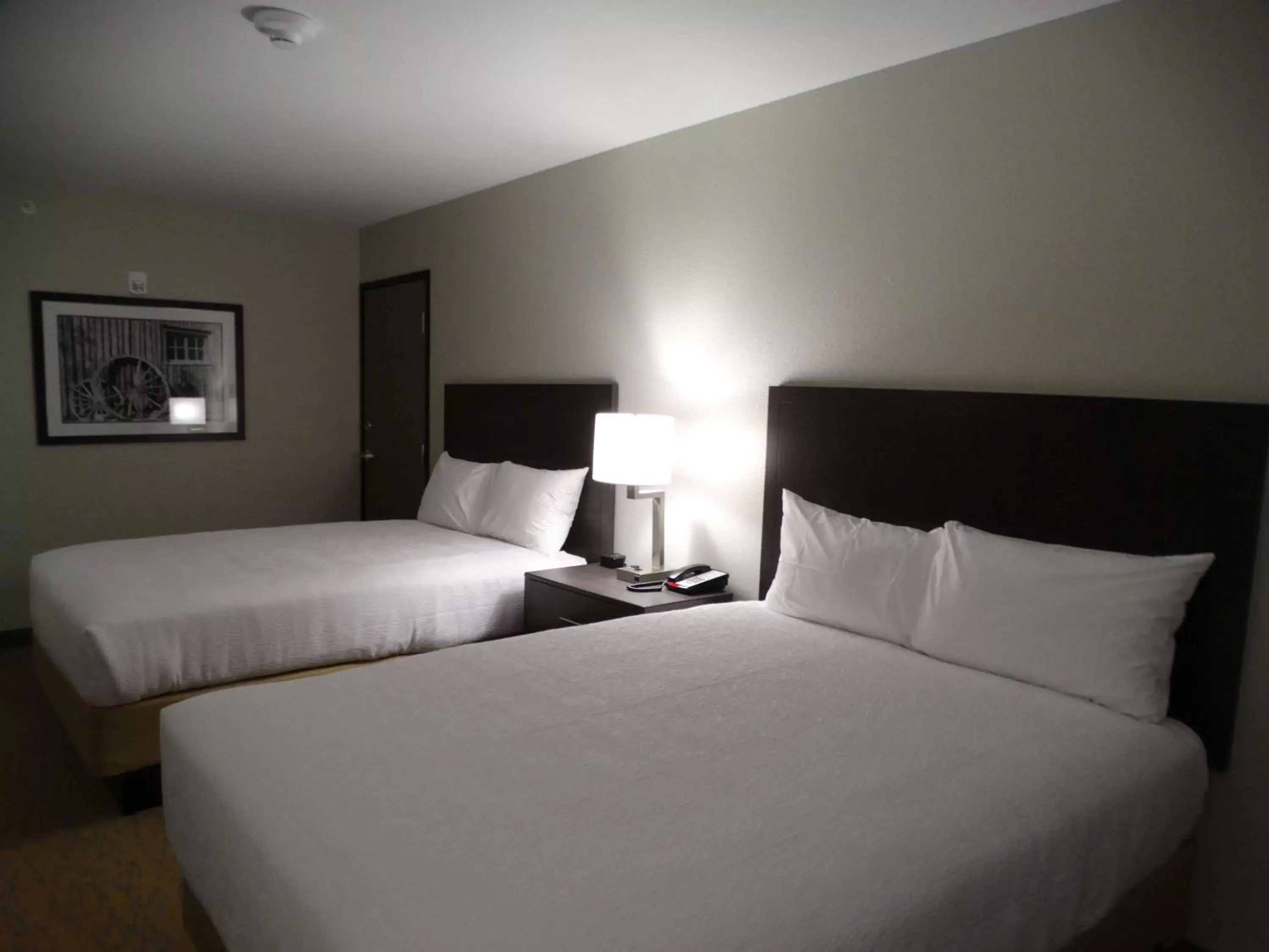 Photo of the whole room, Bed in Best Western Plus The Inn at Hells Canyon