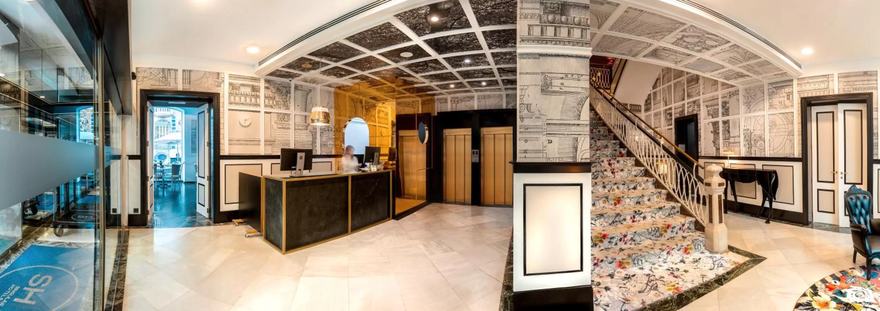 Lobby or reception in SH Ingles Boutique Hotel