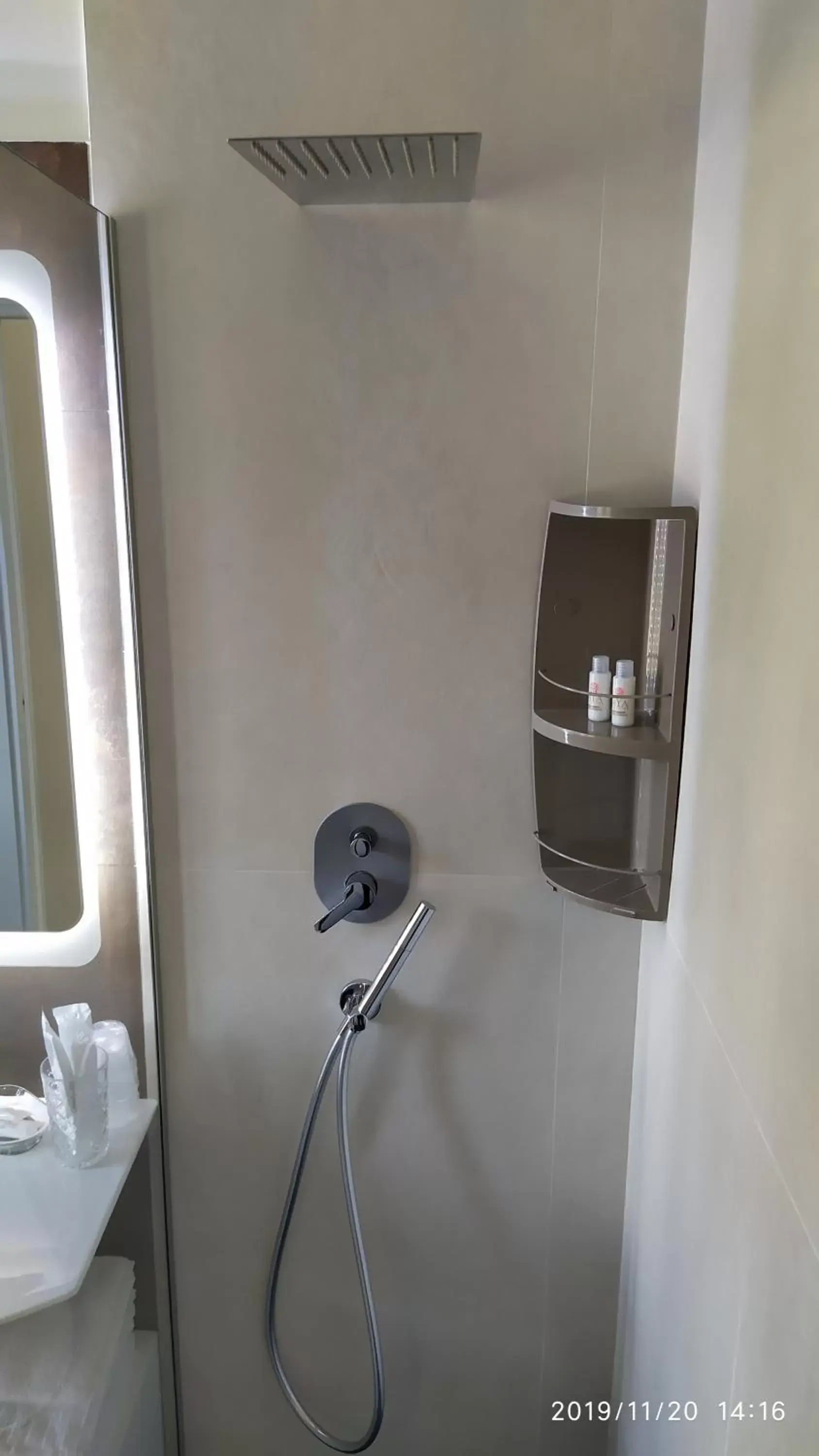 Shower, Bathroom in B&B La Stazione