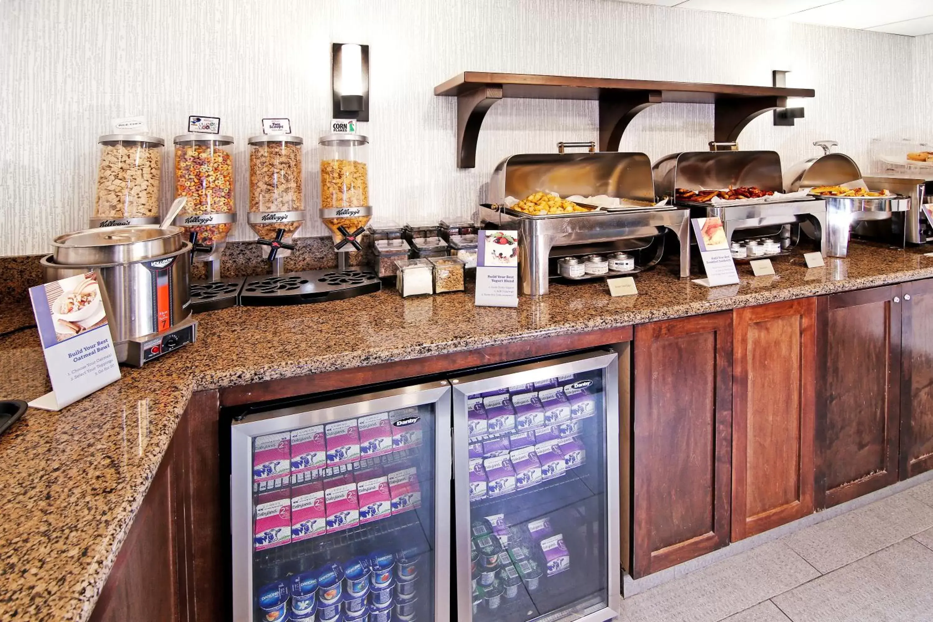 Breakfast in Best Western Plus Banff International Lodge Breakfast in Best Western Plus Banff International Lodge