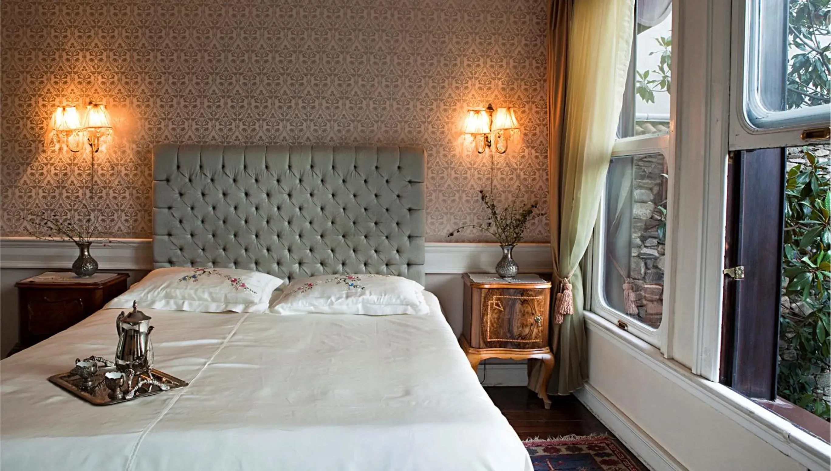 Bed in Kitapevi Hotel