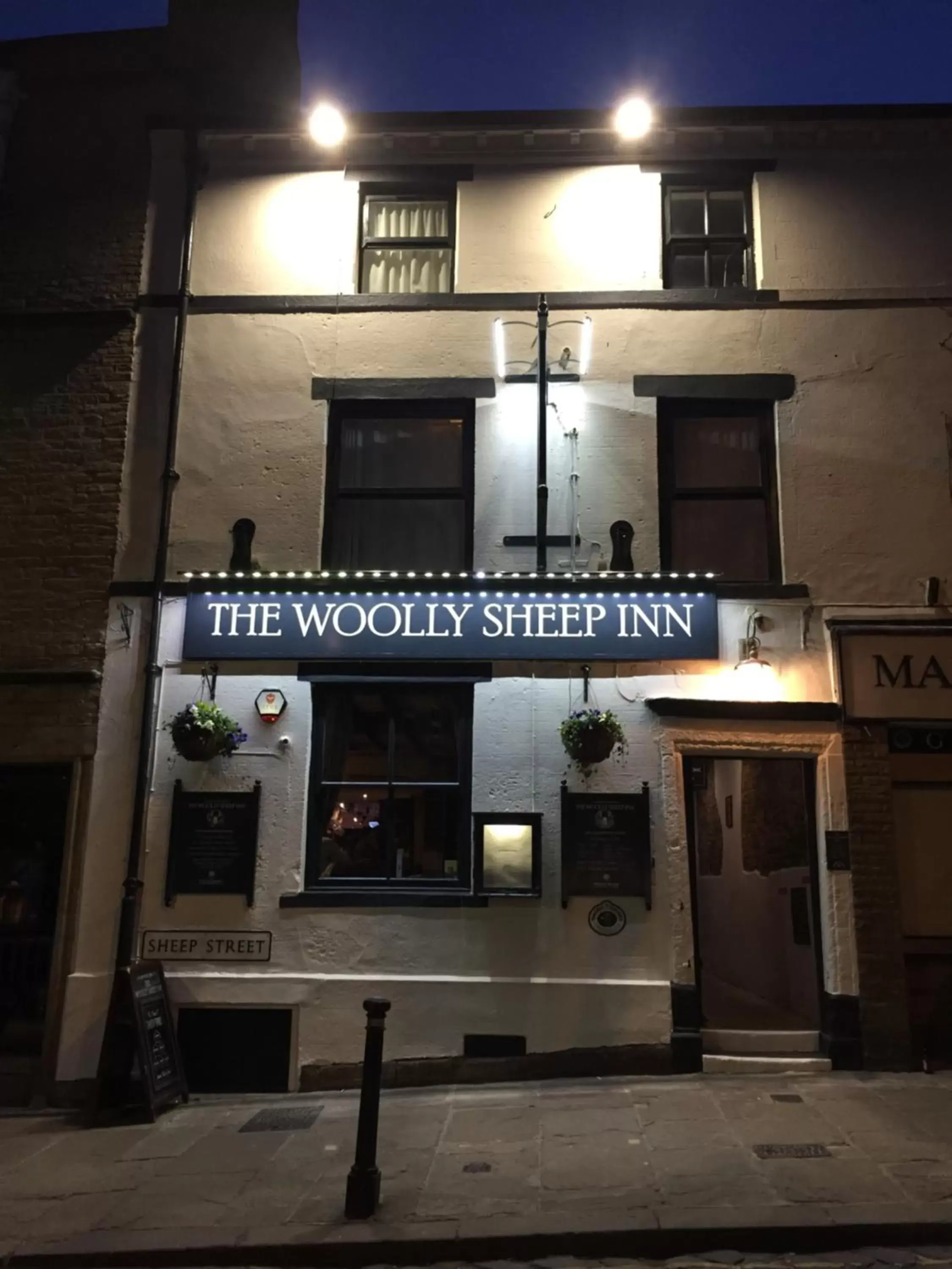 Street view, Property Building in The Woolly Sheep Inn