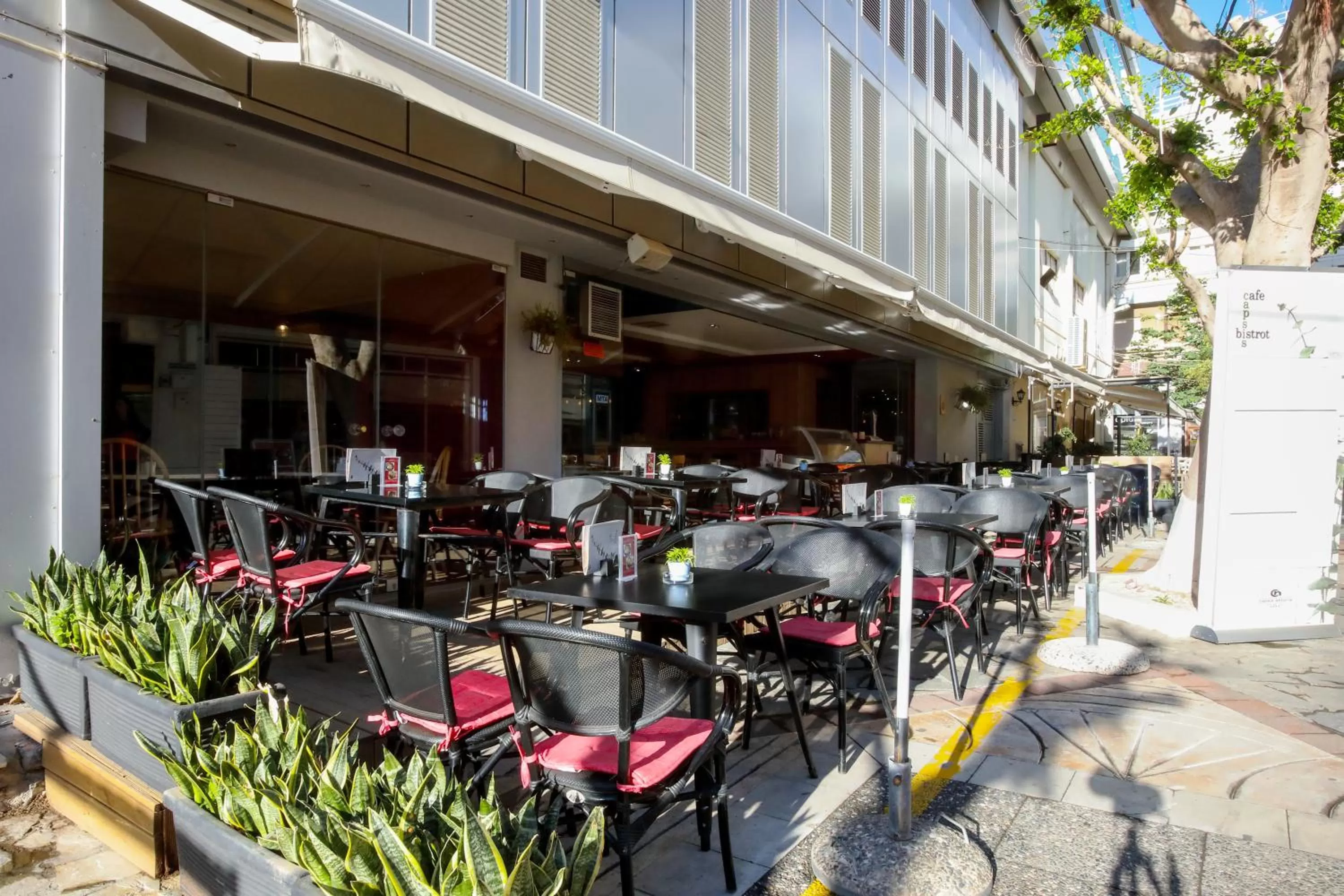 Restaurant/places to eat in Capsis Astoria Heraklion