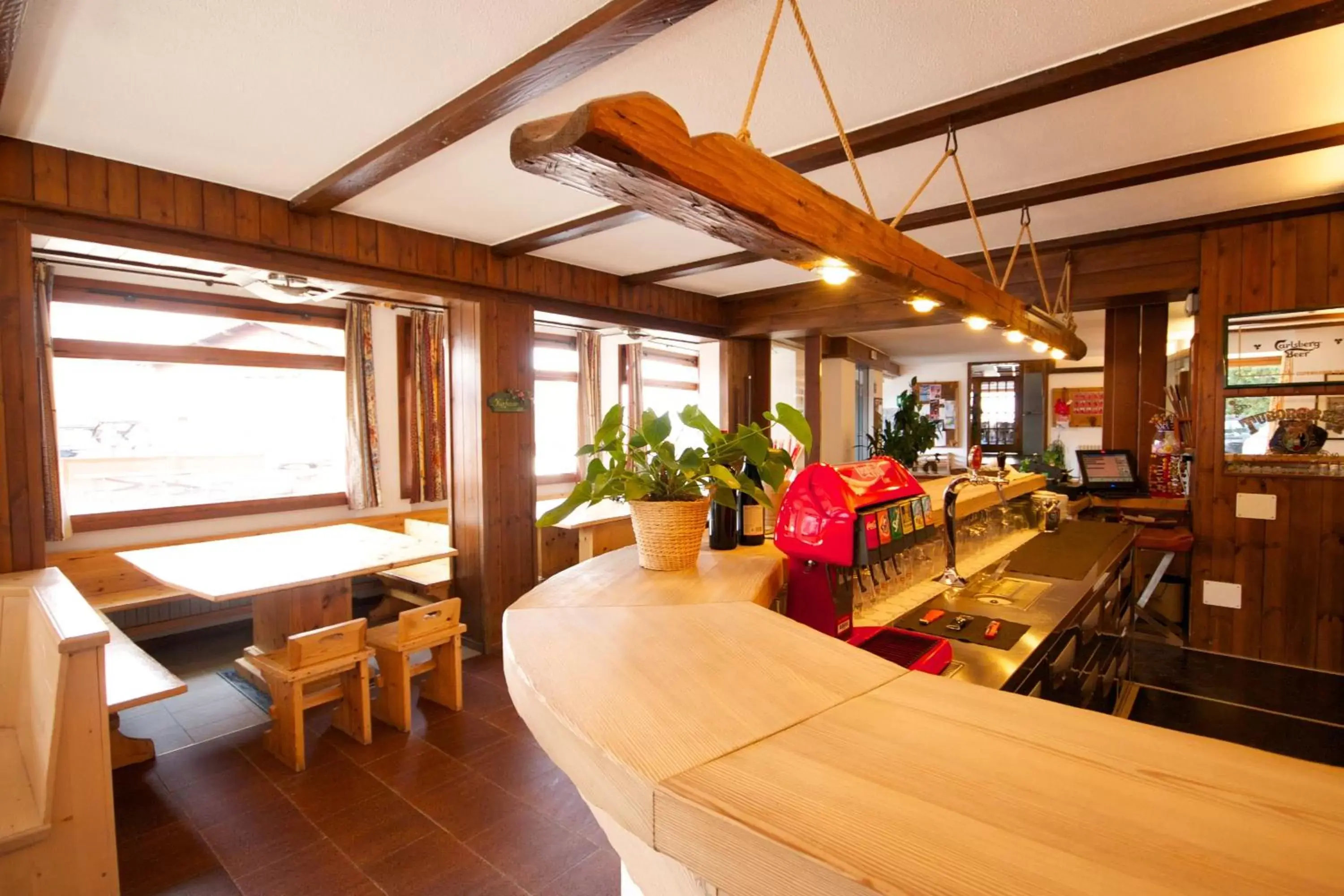Lounge or bar, Restaurant/Places to Eat in Hotel Vallechiara