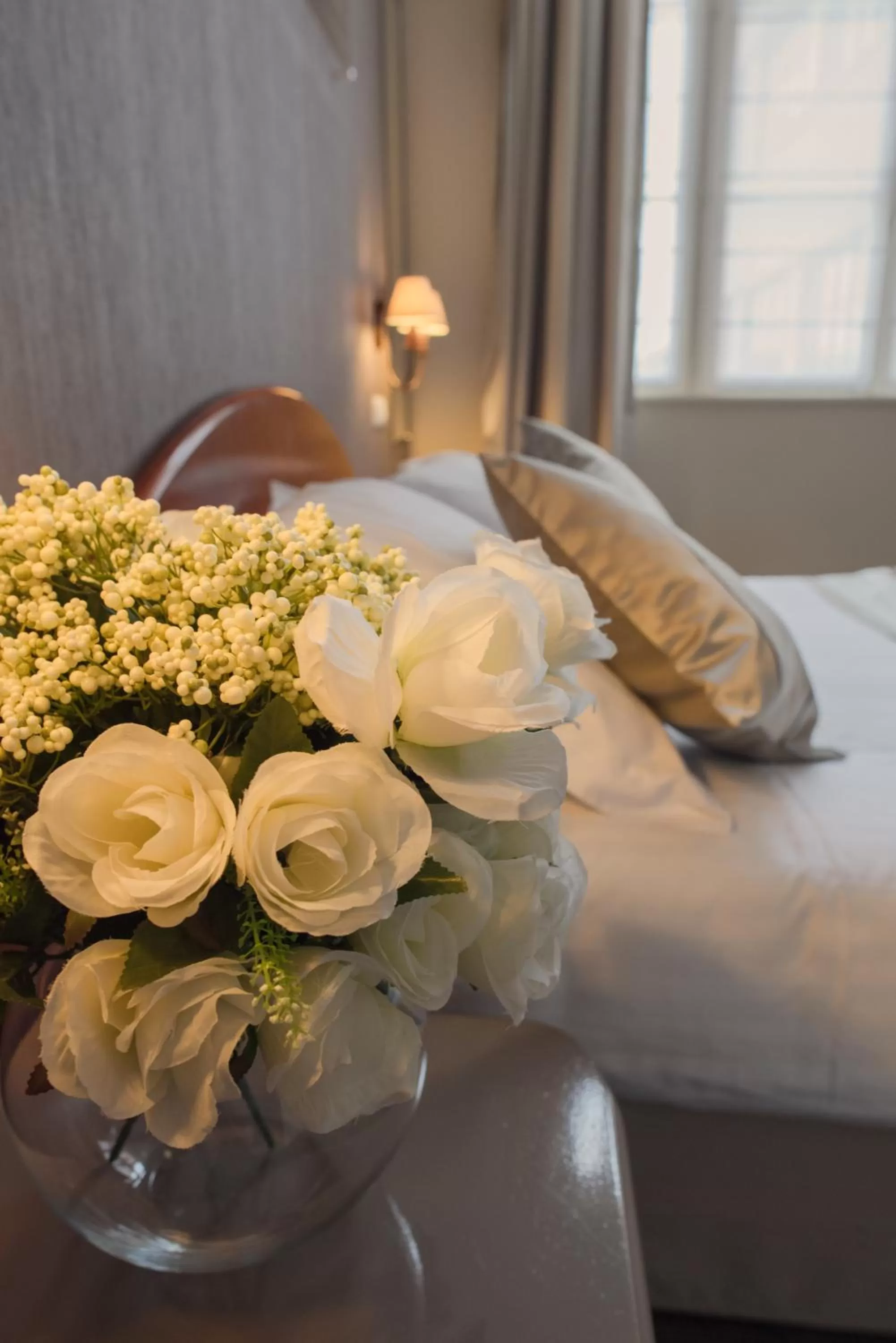 Decorative detail, Bed in Best Western Hôtel Hermitage