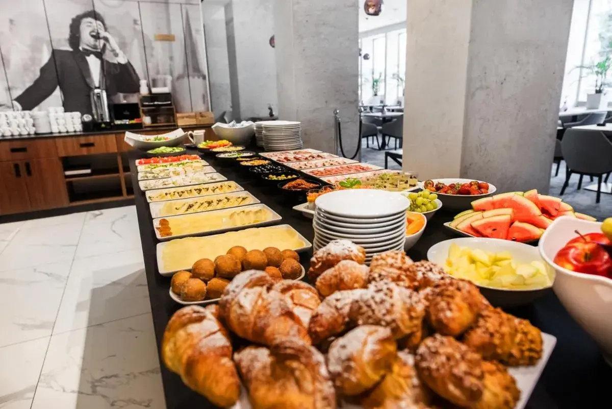 Buffet breakfast, Food in Mercure Opole