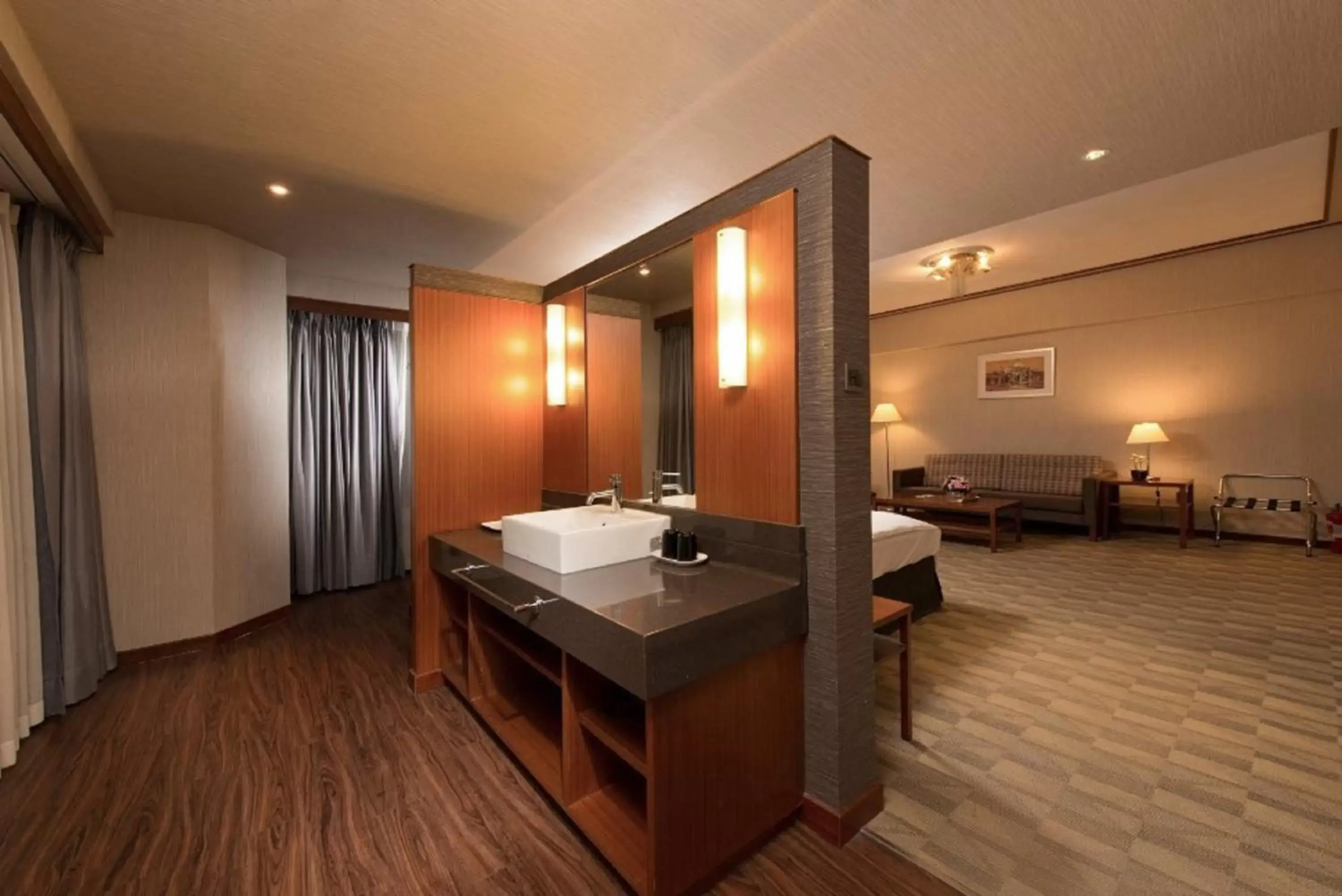 Photo of the whole room in Guide Hotel Hsinchu Zhongyang Photo of the whole room in Guide Hotel Hsinchu Zhongyang