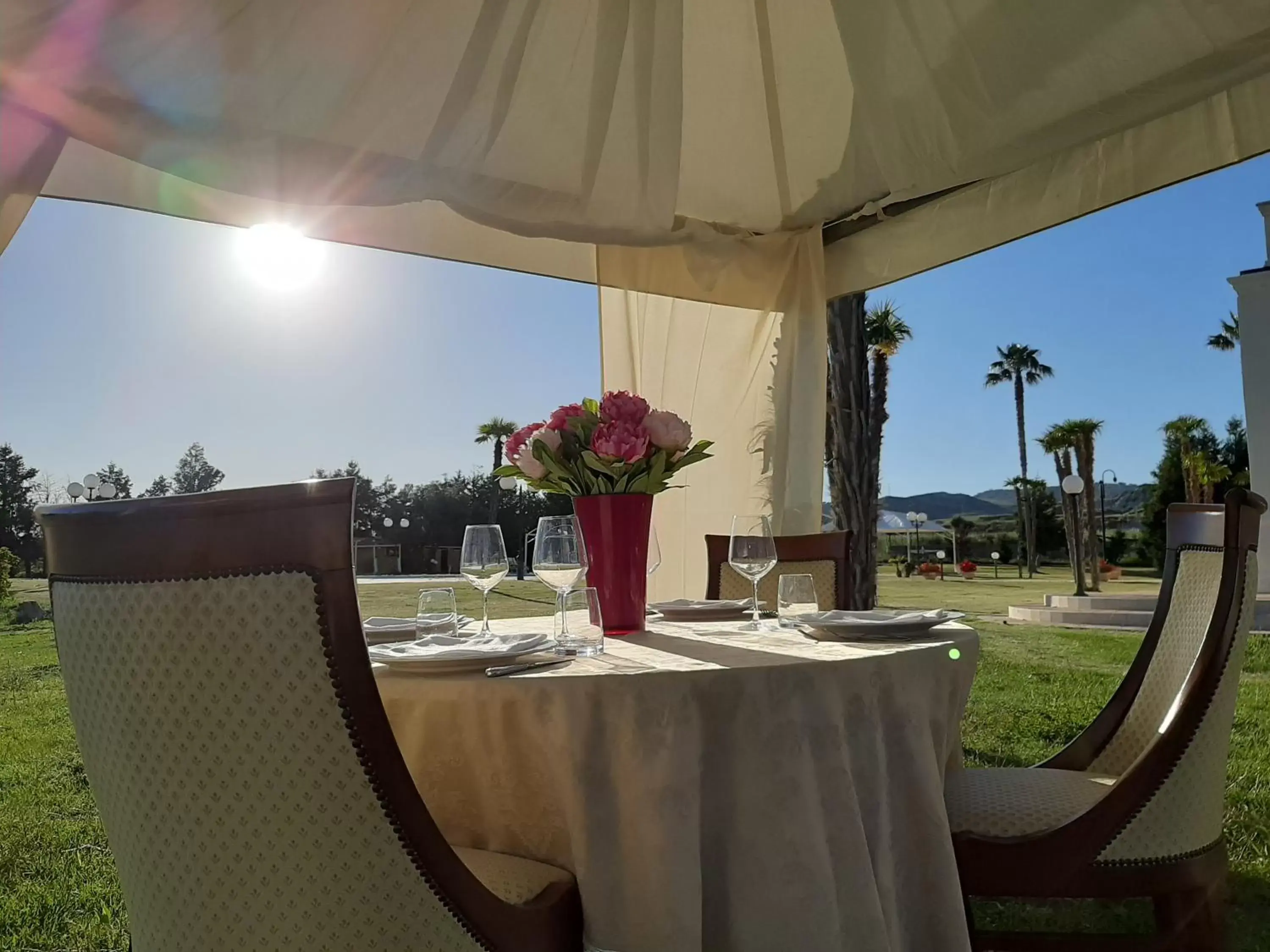 Natural landscape, Restaurant/Places to Eat in Parco dei Principi Hotel