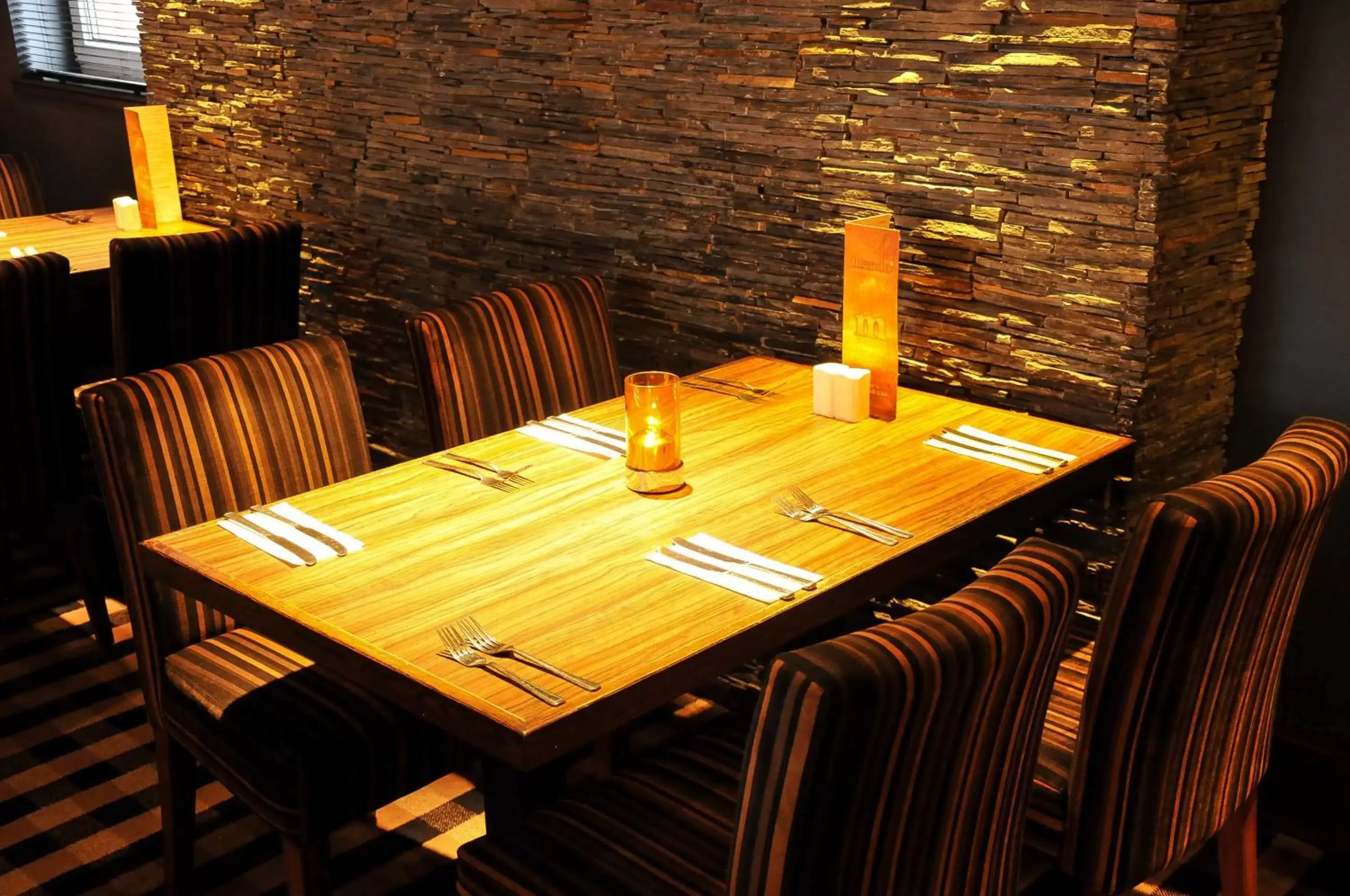 Restaurant/places to eat in Mondo Hotel Restaurant/places to eat in Mondo Hotel