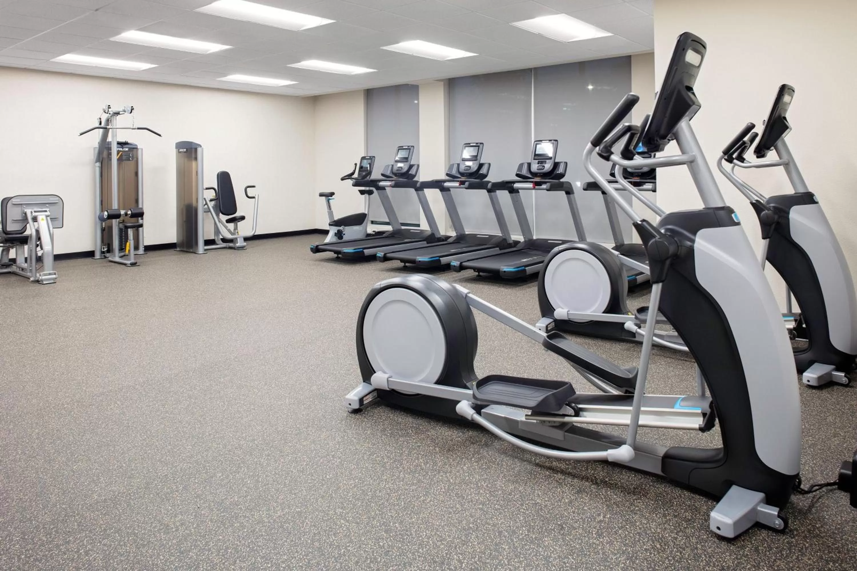 Fitness centre/facilities in TownePlace Suites by Marriott Orlando Airport