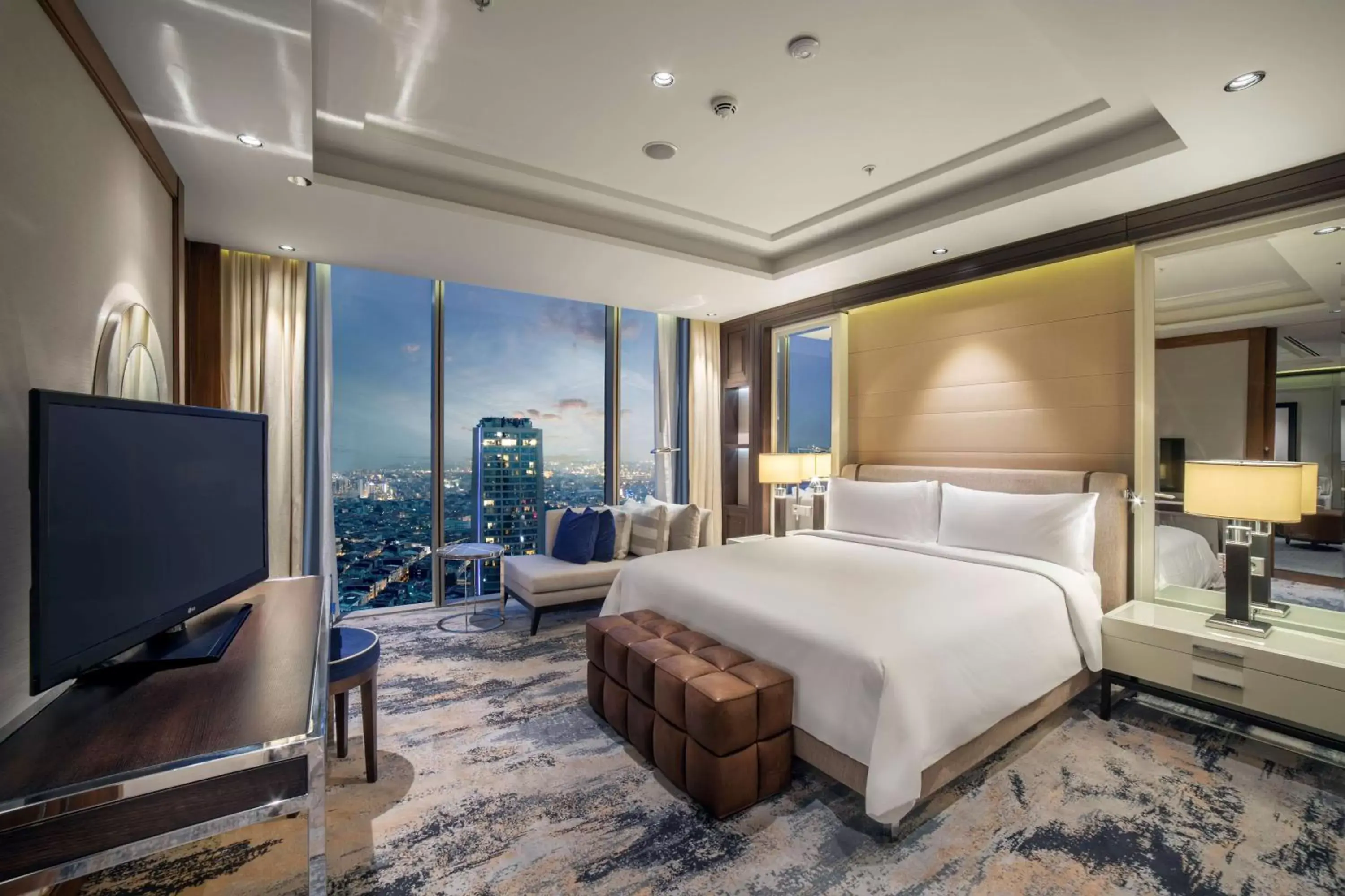 Bed in Hilton Istanbul Bomonti