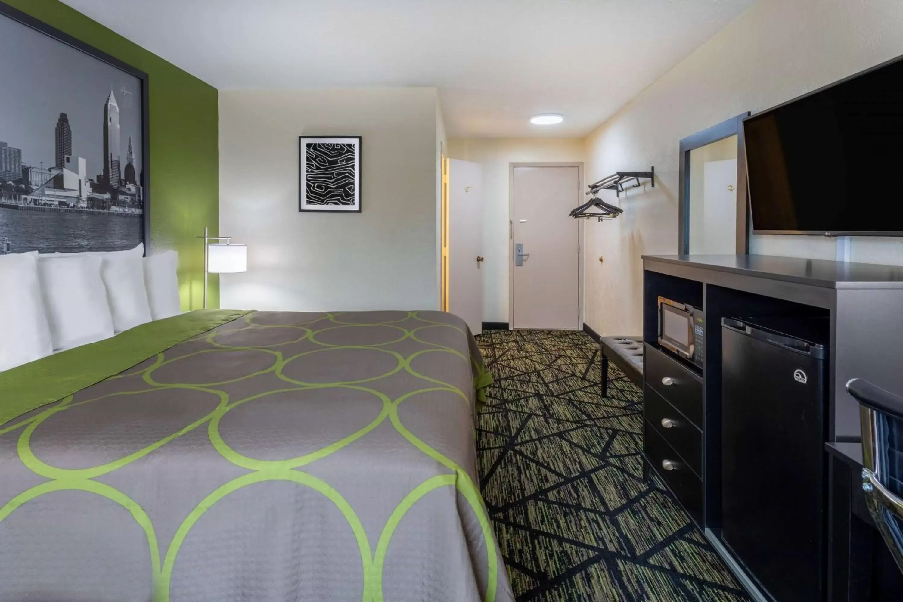 Photo of the whole room, Bed in Super 8 by Wyndham Wooster Photo of the whole room, Bed in Super 8 by Wyndham Wooster