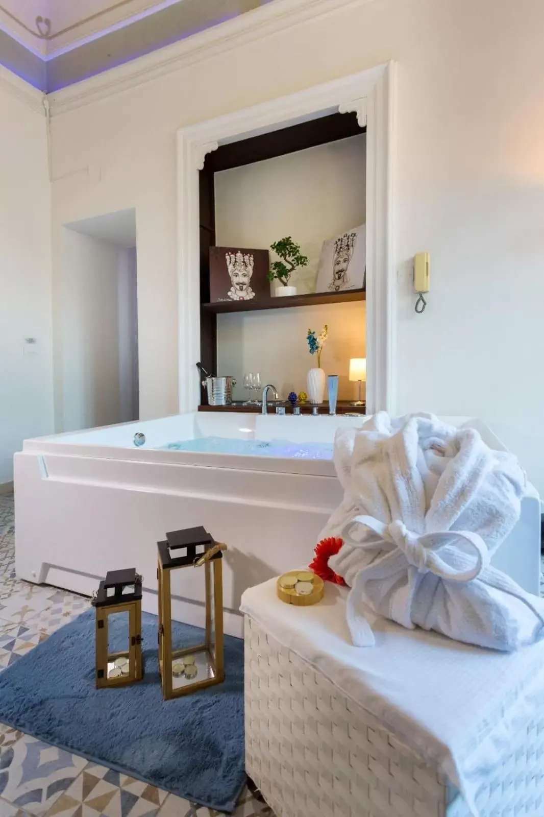 Bedroom, Swimming Pool in B&B Palazzo Bruca Catania