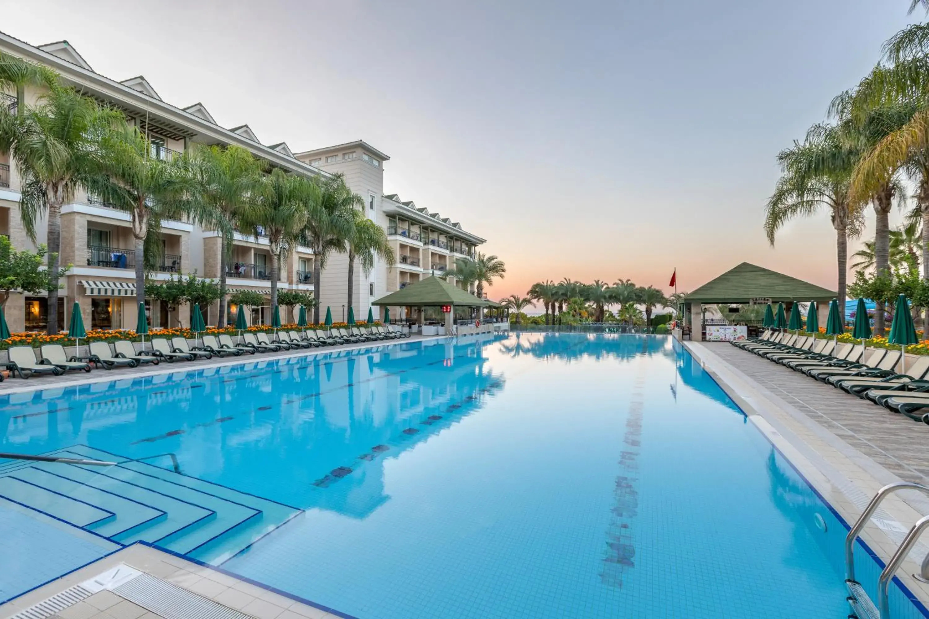Pool view, Swimming Pool in Alva Donna Beach Resort Comfort