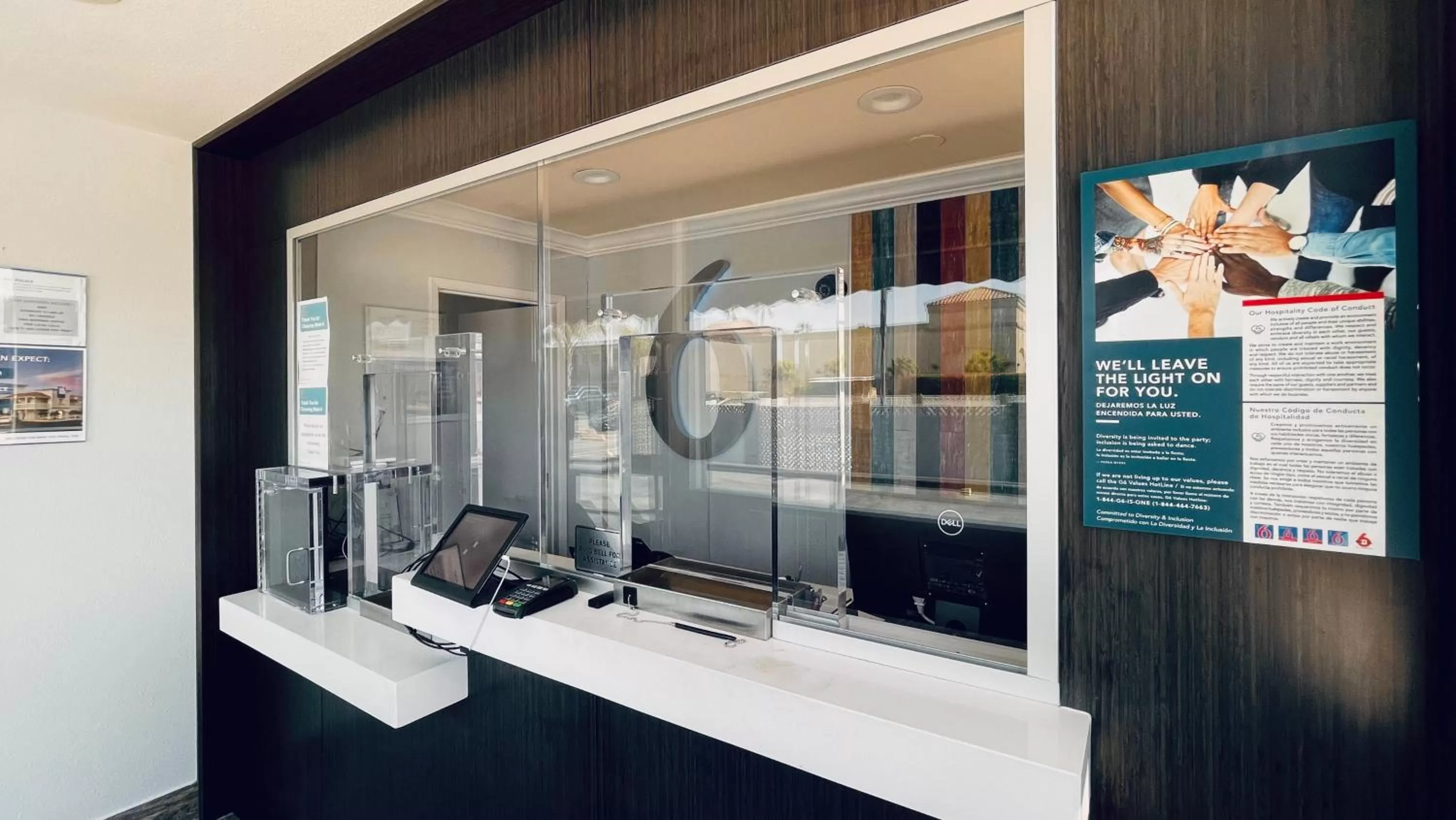 Property building in Motel 6 Pico Rivera - Los Angeles, CA