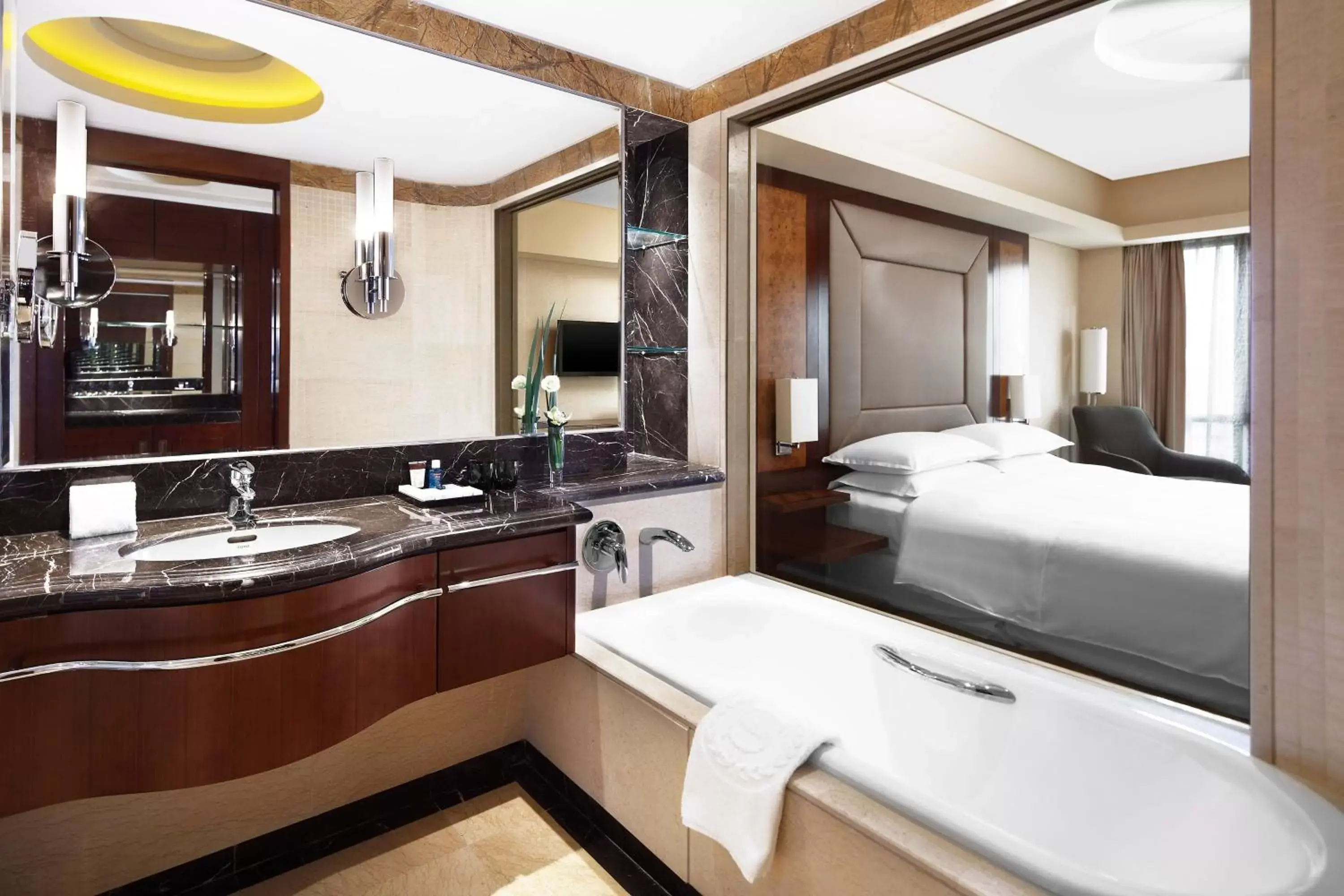 Bathroom in Sheraton Wenzhou Hotel