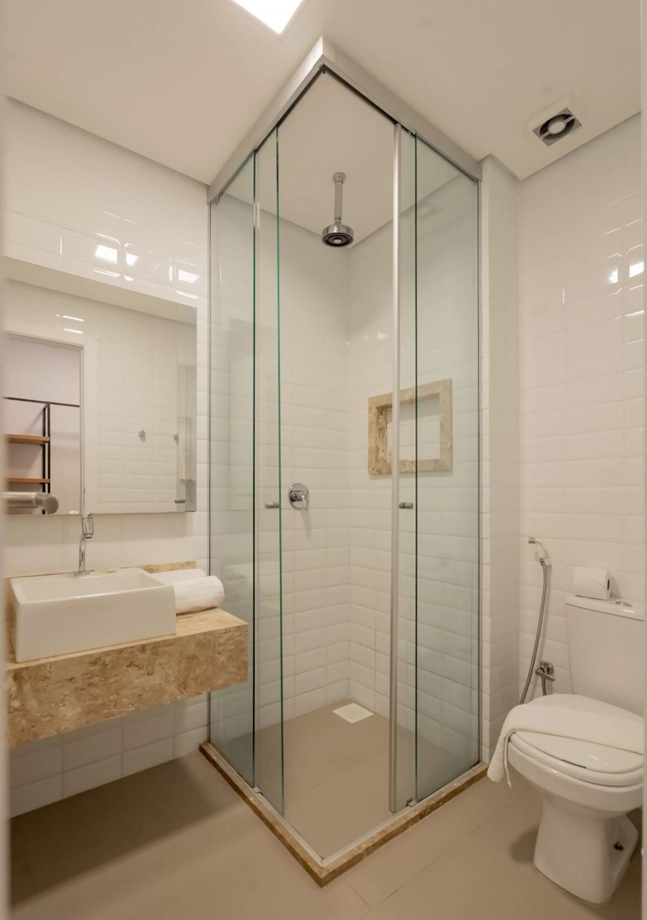 Shower in Pauli Boutique Hotel