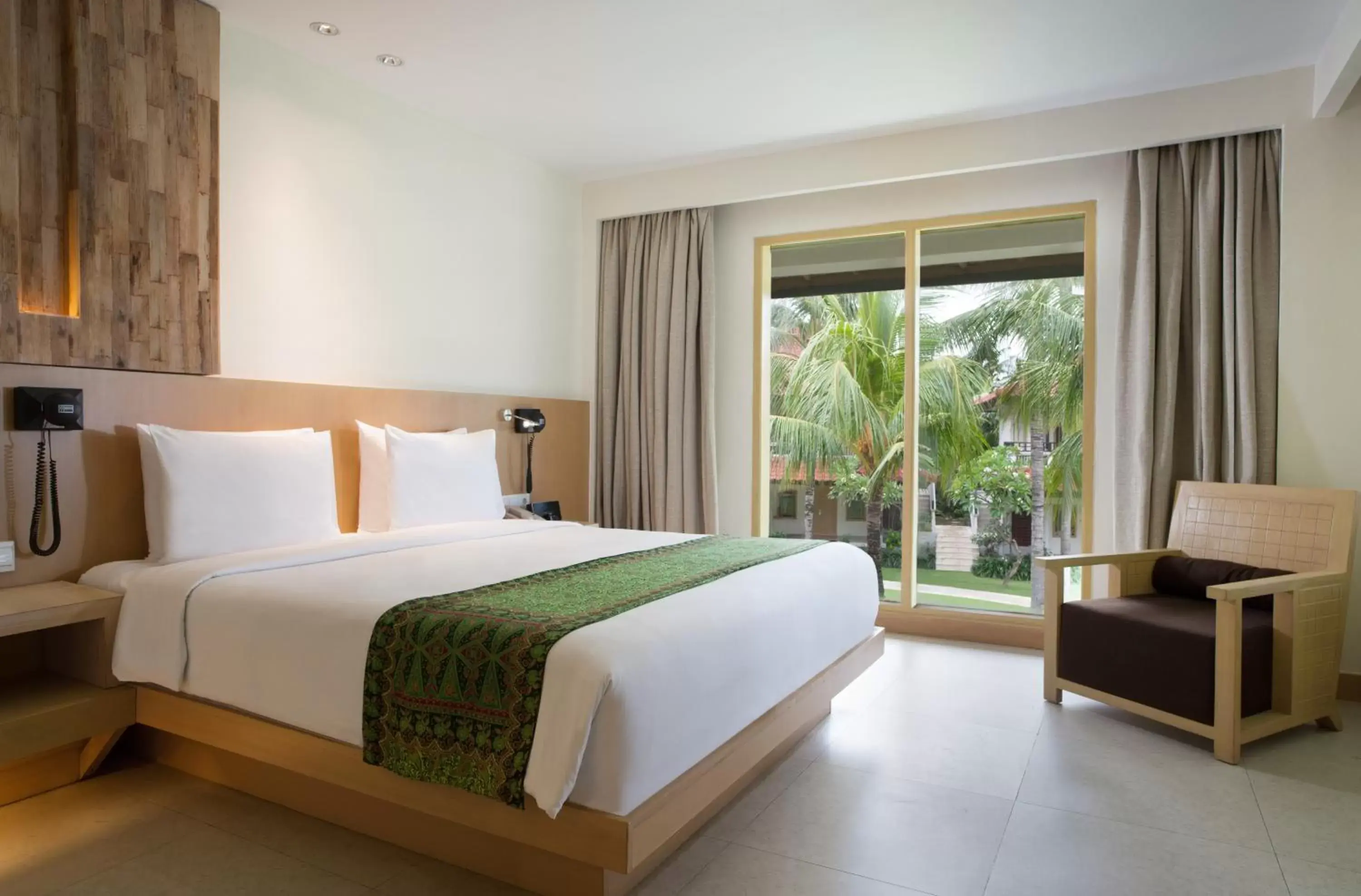 Bedroom, Bed in Holiday Inn Resort Baruna Bali, an IHG Hotel - CHSE Certified