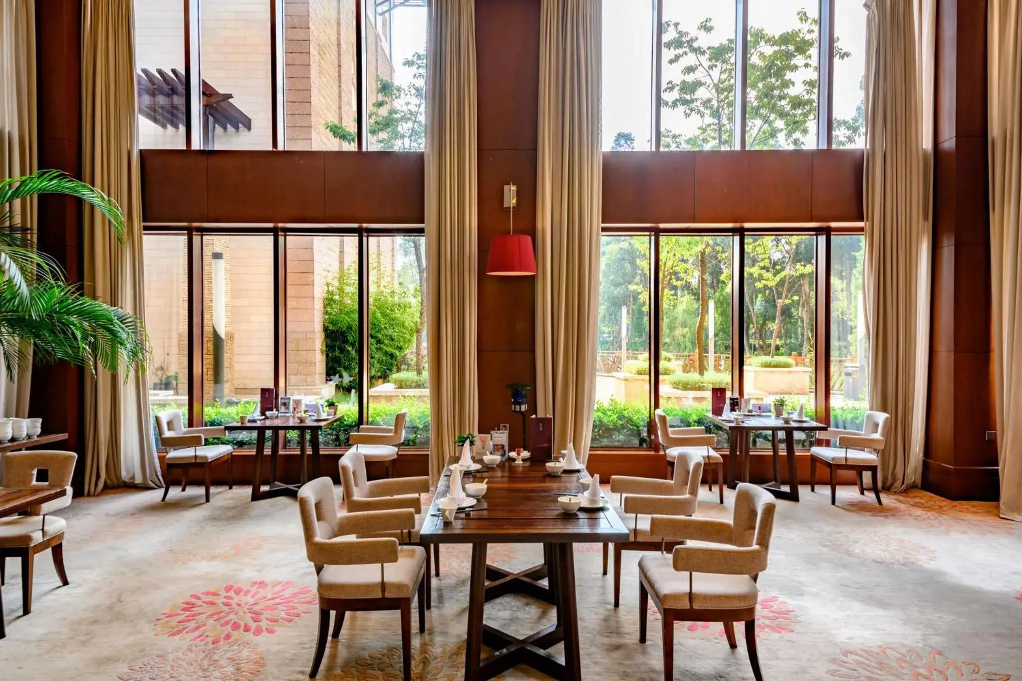 Restaurant/Places to Eat in HUALUXE Hotels & Resorts Kunming, an IHG Hotel