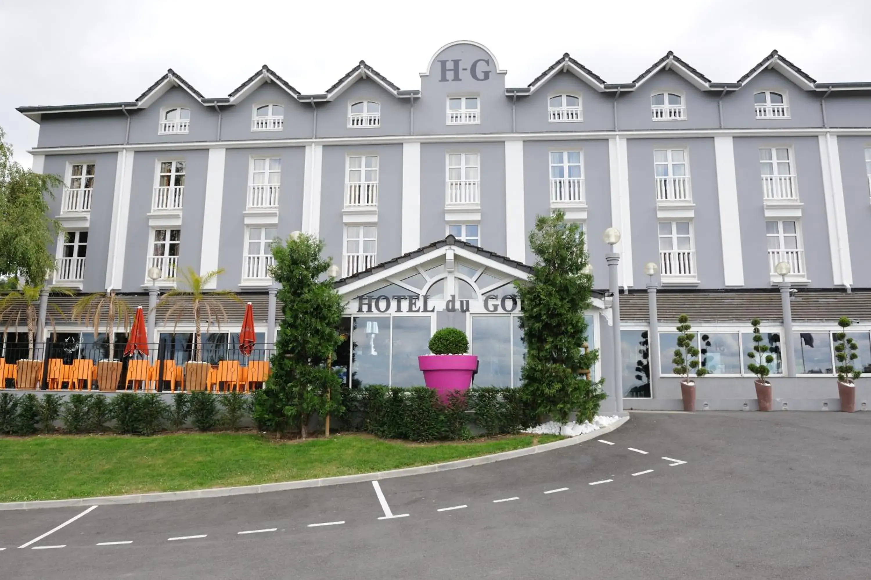 Property Building in Hotel Du Golf