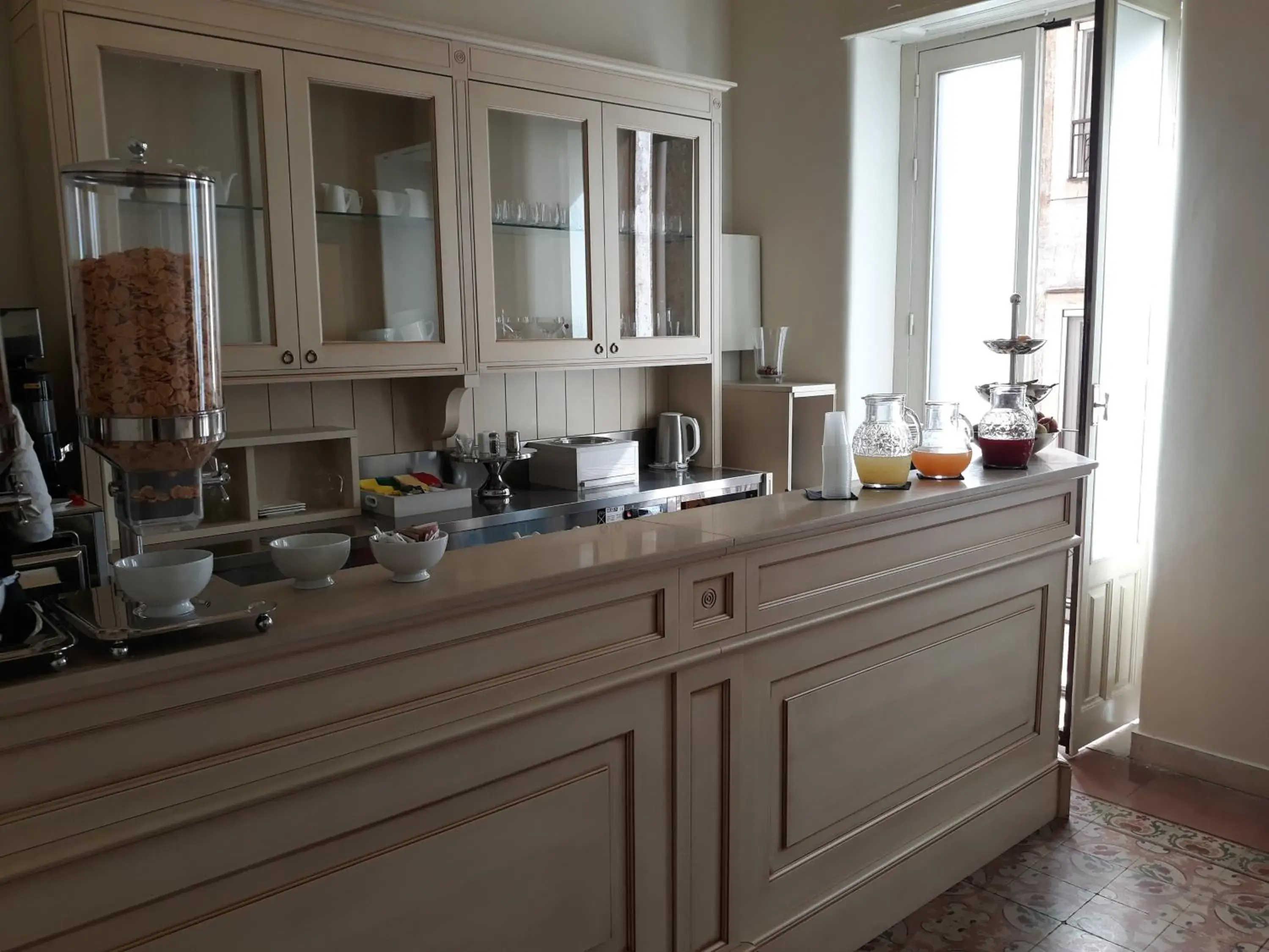 Breakfast, Kitchen/Kitchenette in Umberto House Catania