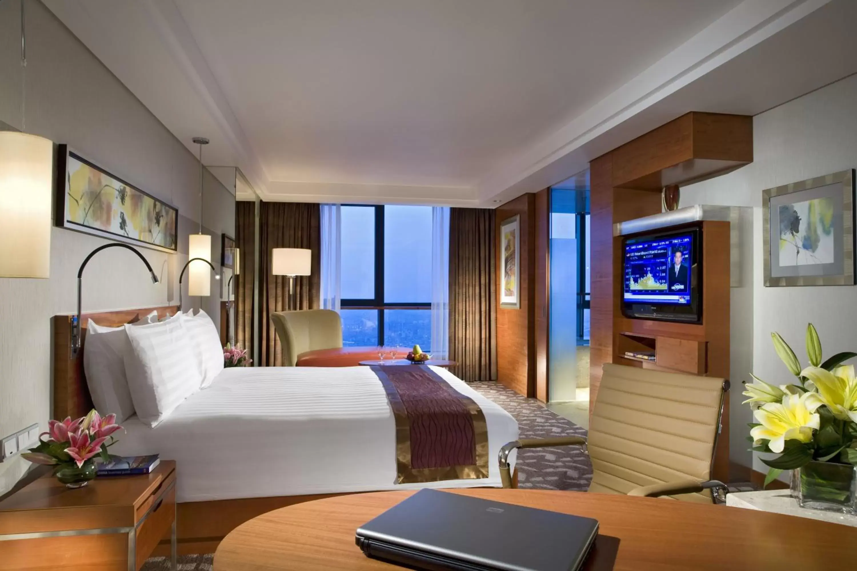 Bed in Swissotel Foshan, Guangdong - Free shuttle bus during canton fair complex during canton fair period